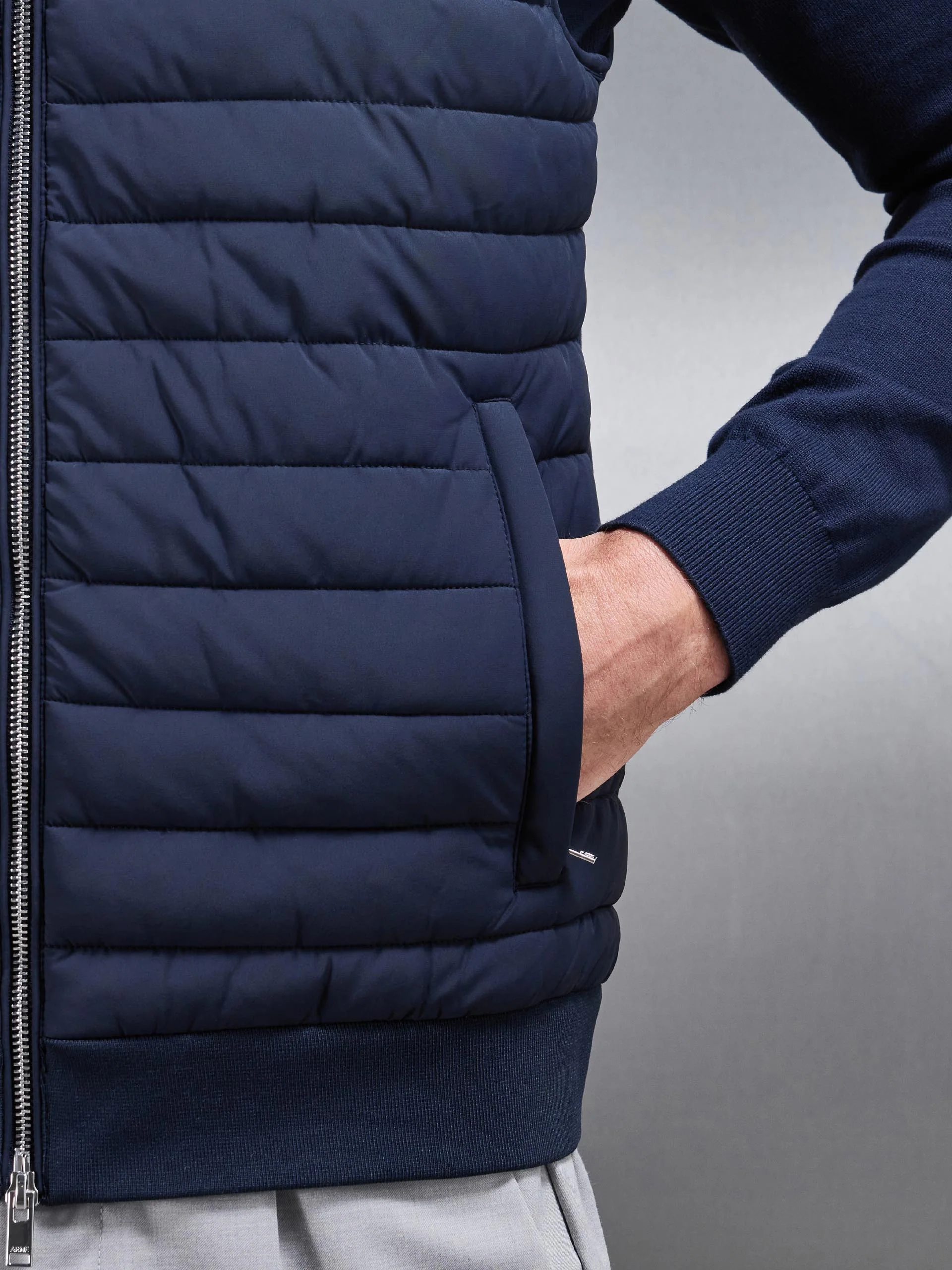 Hybrid Quilted Gilet in Navy - Image 5
