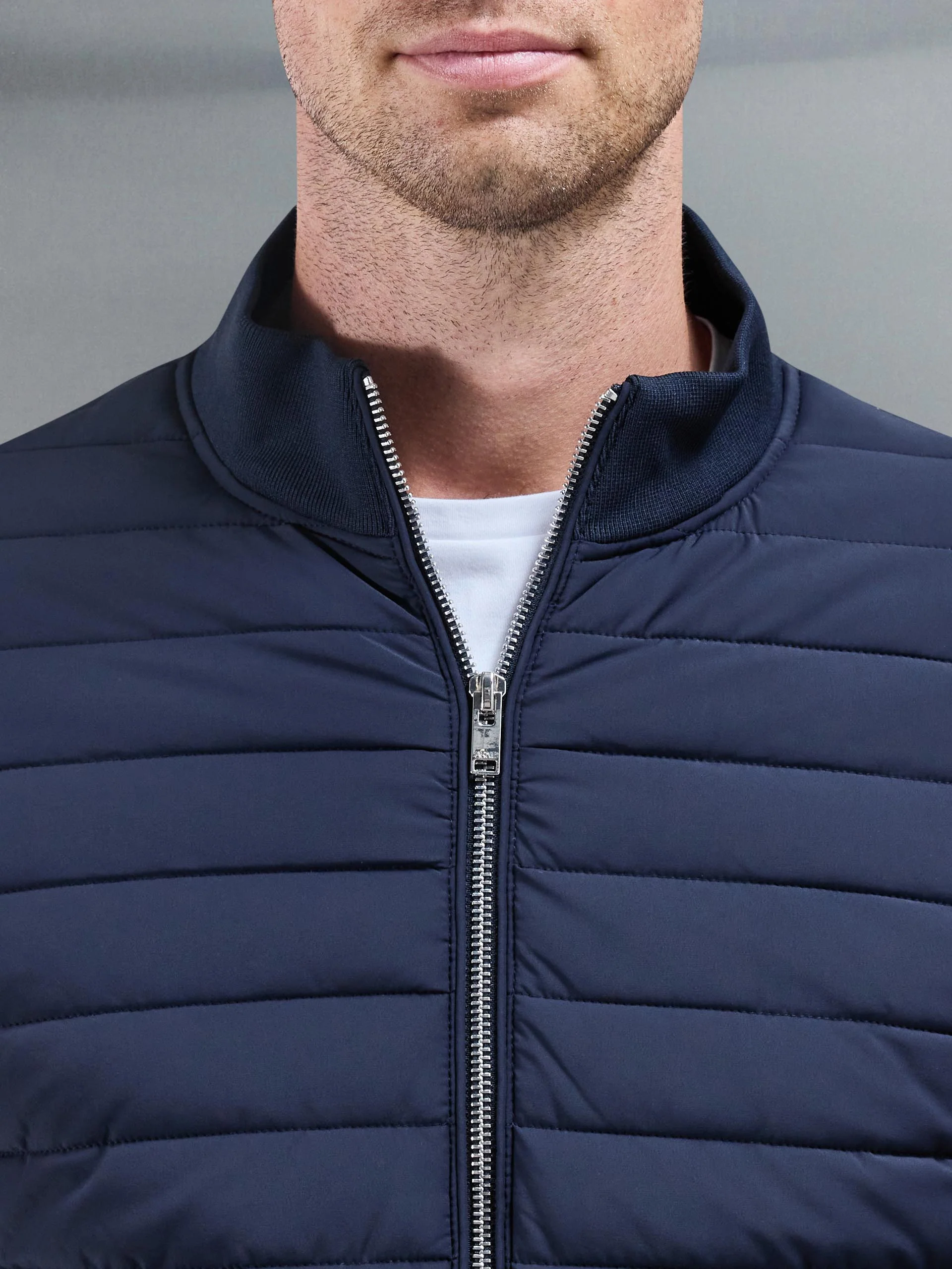 Hybrid Quilted Jacket in Navy - Image 3