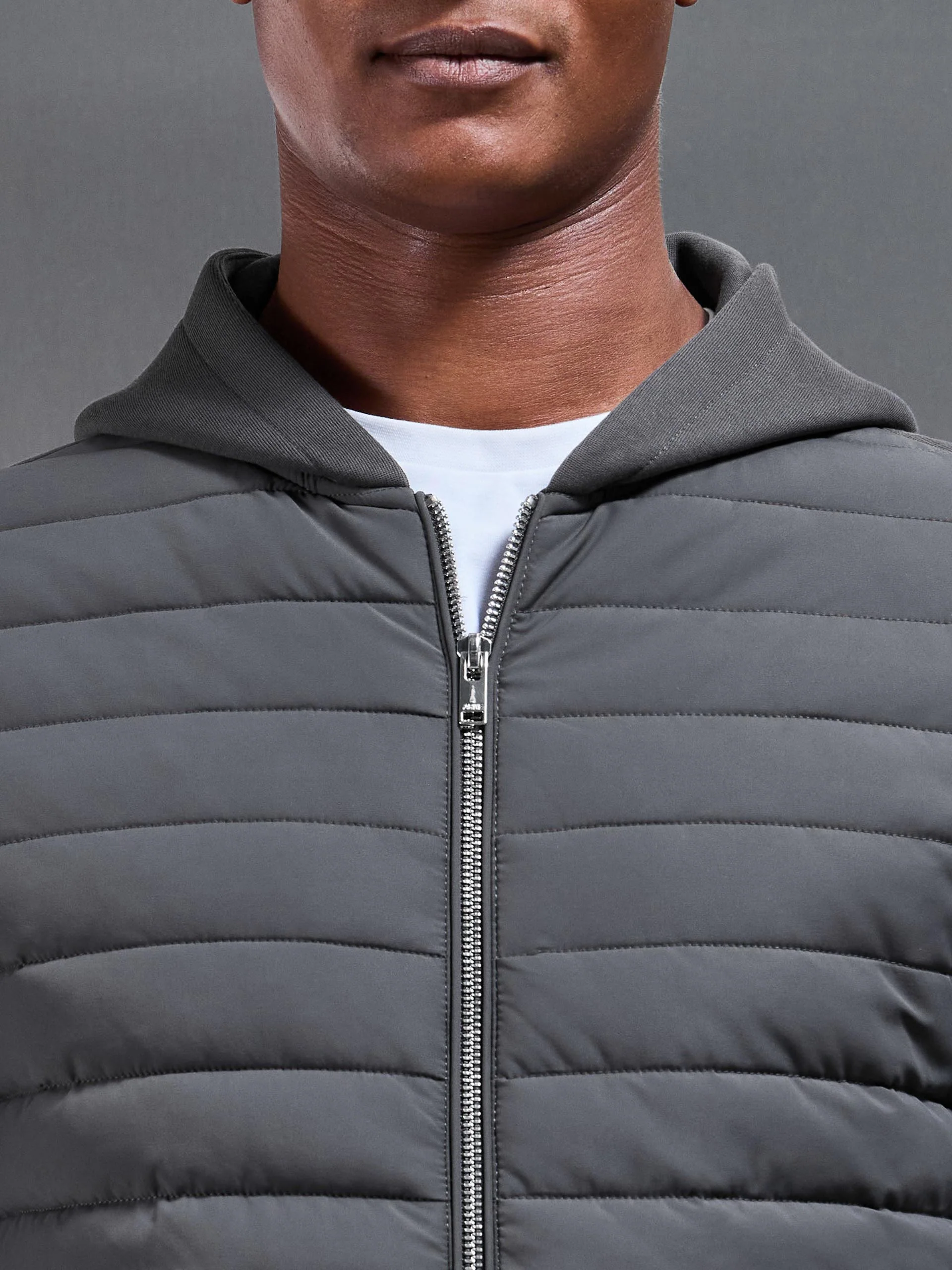 Hybrid Quilted Windbreaker in Grey - Image 3