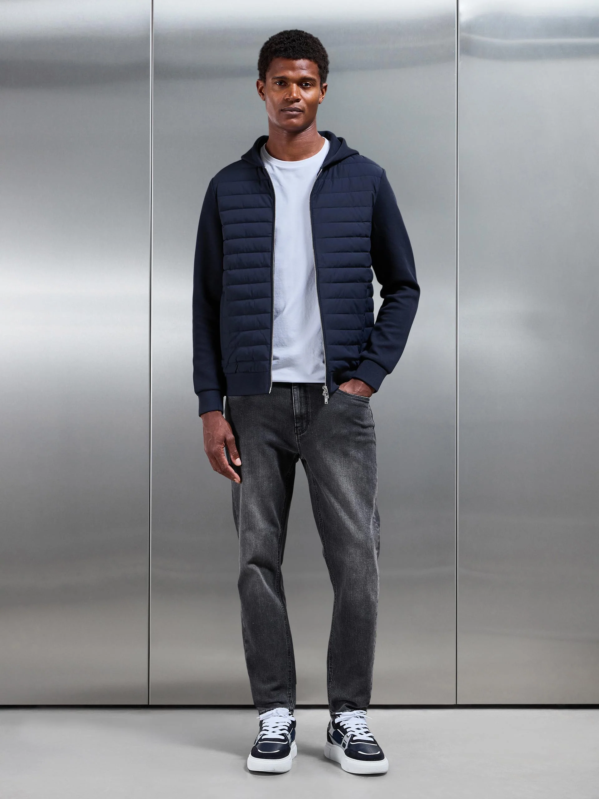 Hybrid Quilted Windbreaker in Navy - Image 2