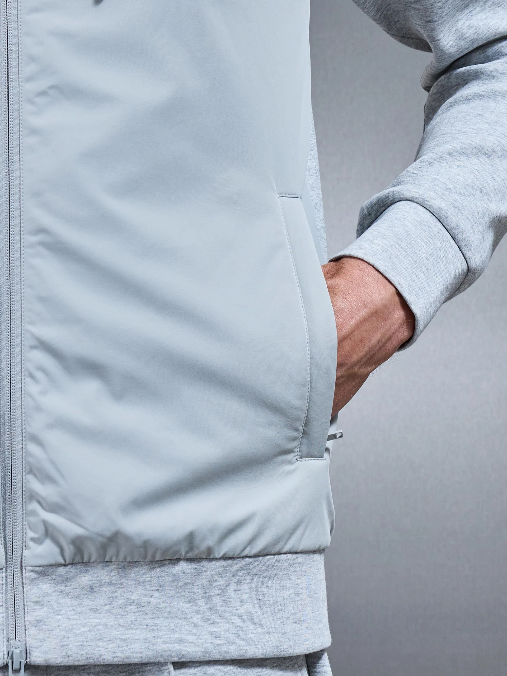 Interlock Jersey Hybrid Technical Windbreaker in Marl Grey - Image 5