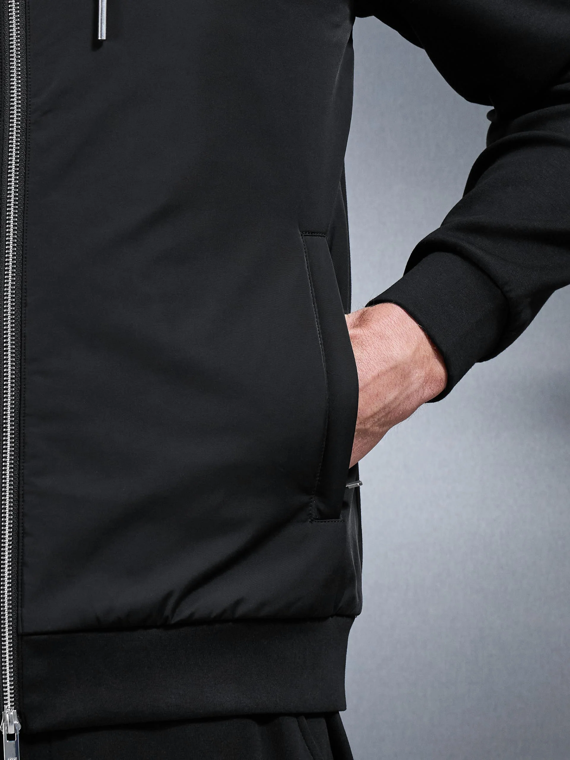 Interlock Jersey Hybrid Windbreaker in Black - Image 5