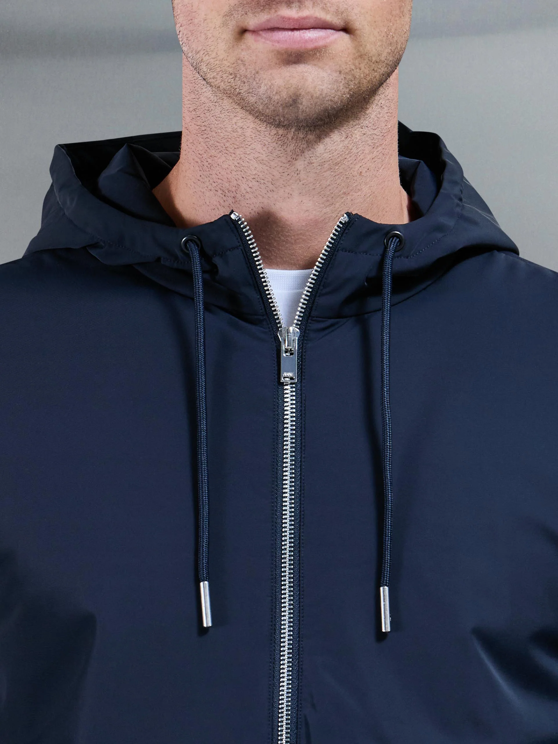 Interlock Jersey Hybrid Windbreaker in Navy - Image 4