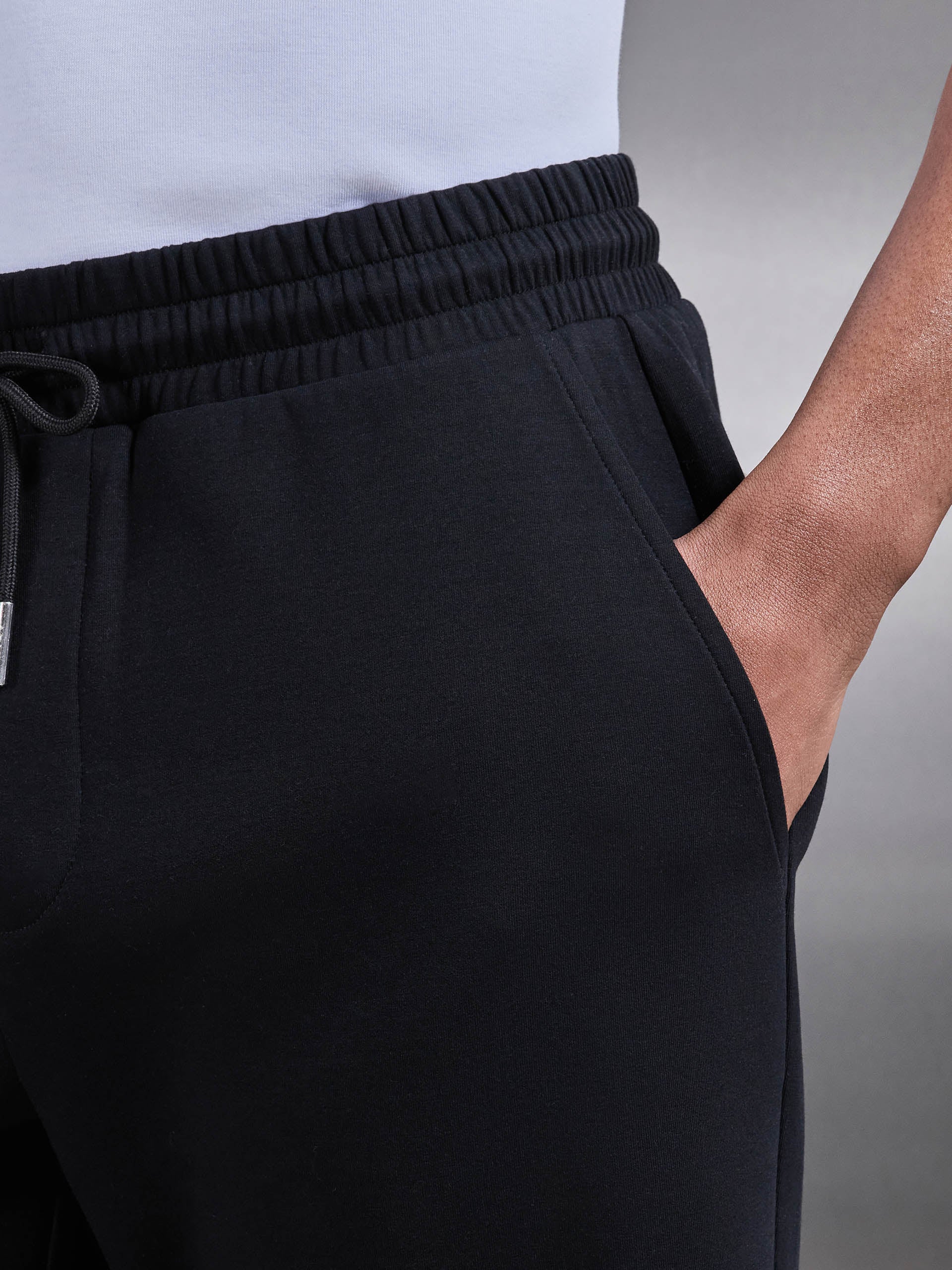 Interlock Jersey Short in Black - Image 5