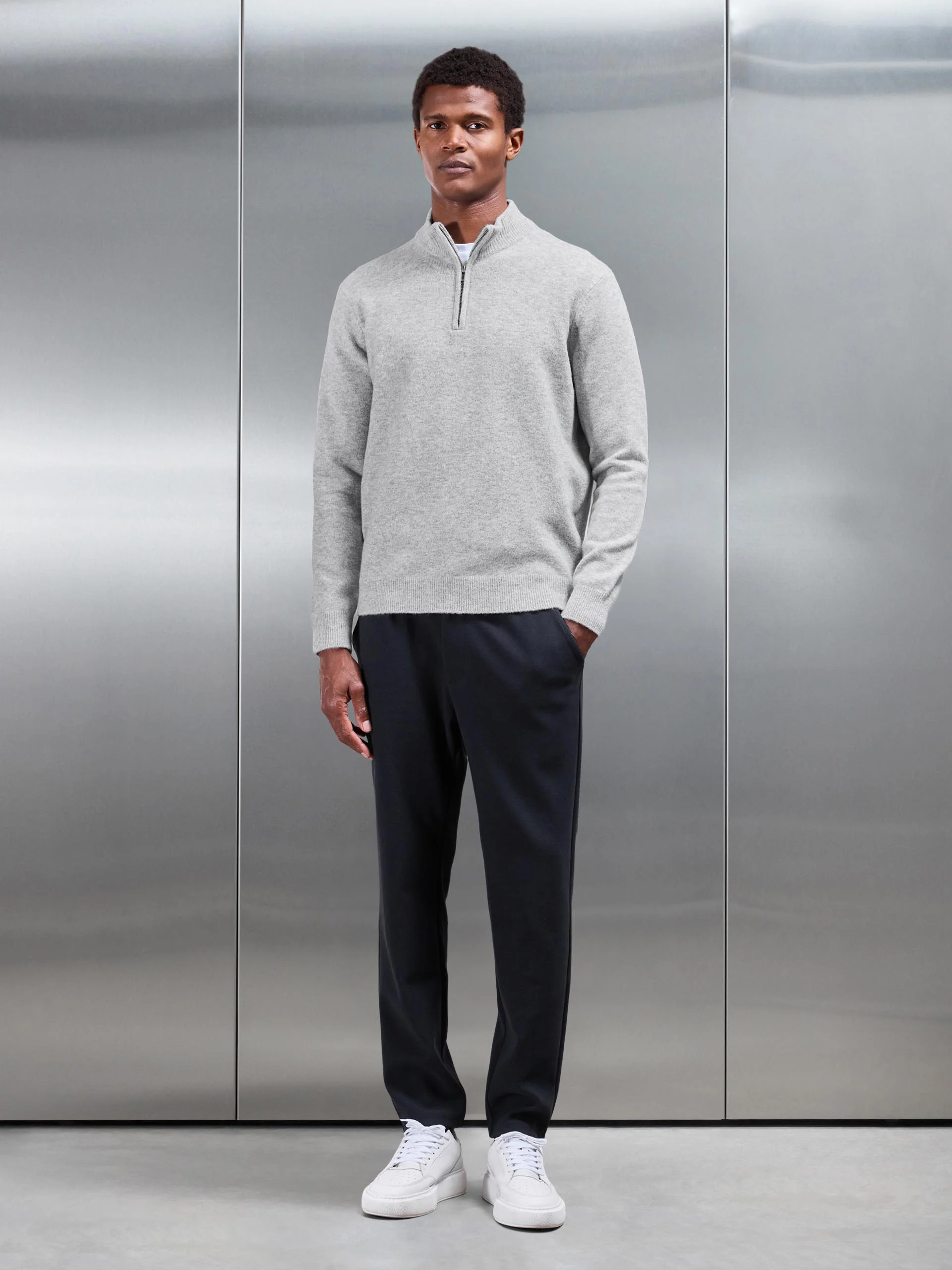 Knitted Tailored Jogger in Navy - Image 2