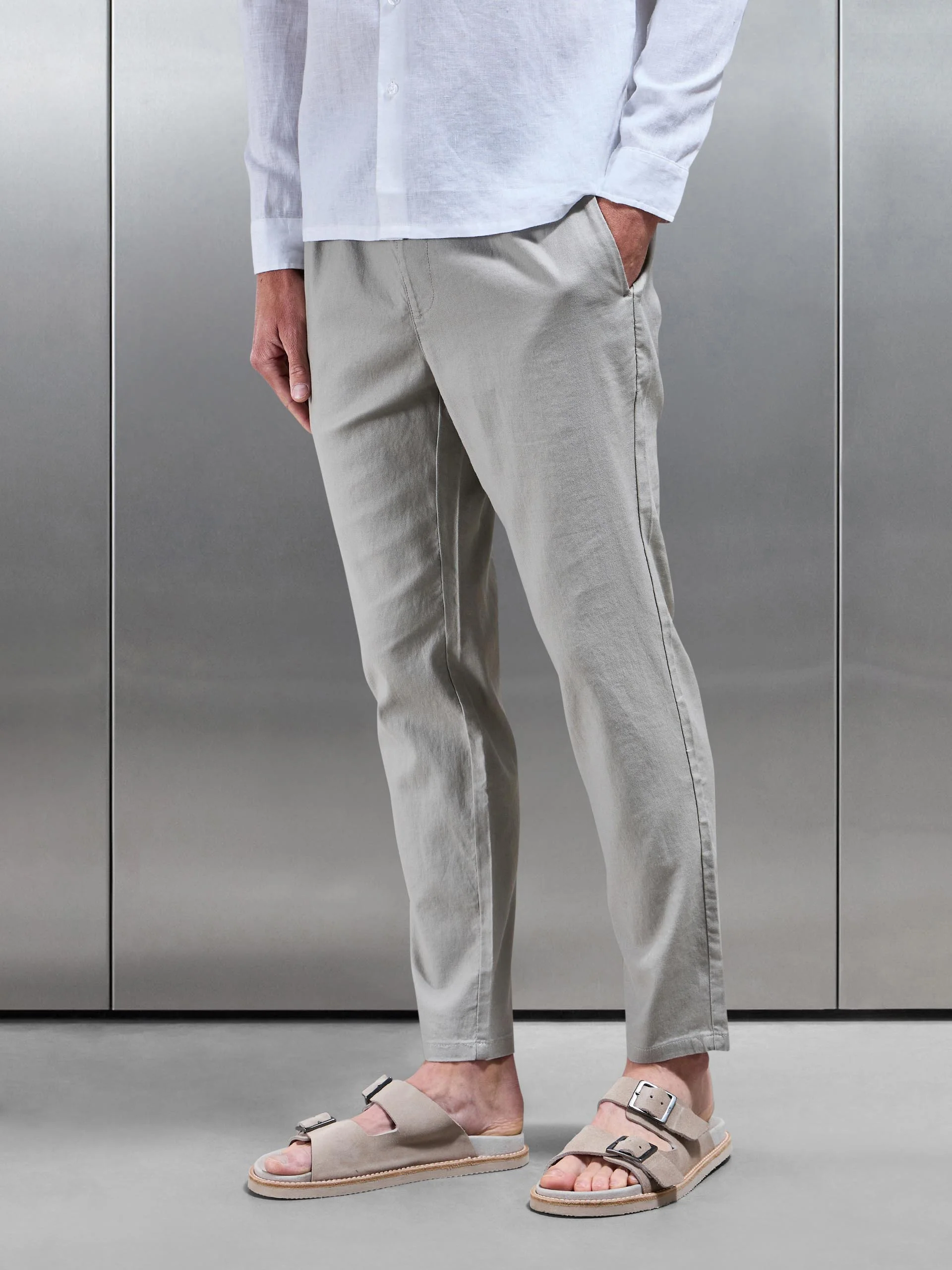 Linen Drawstring Trouser in Stone - Image 3