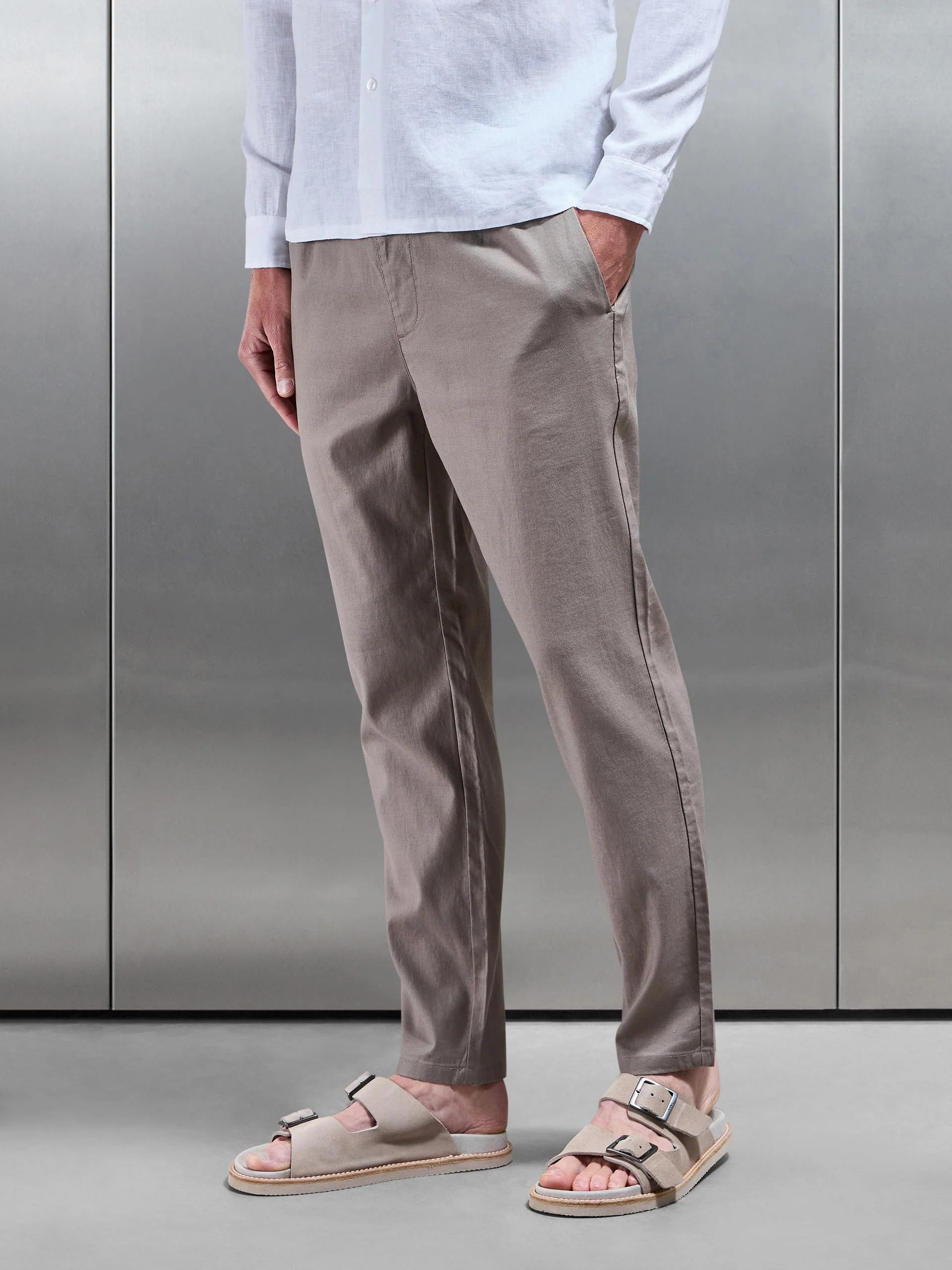 Linen Drawstring Trouser in Taupe - Image 3