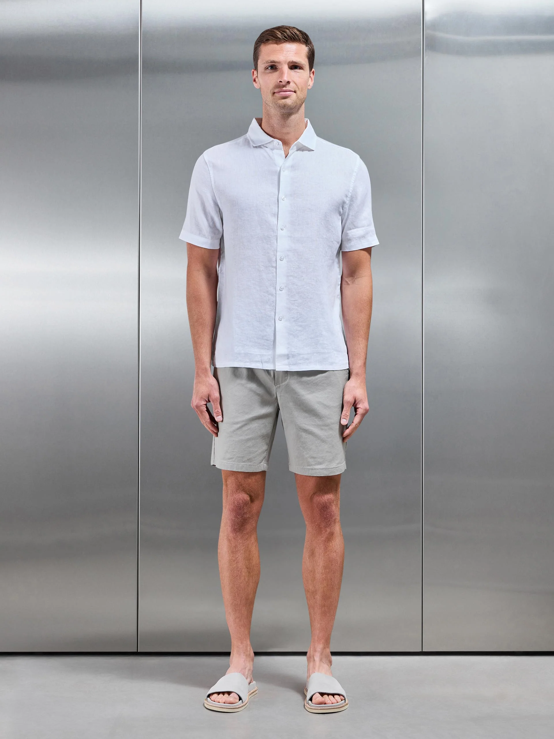Linen Tailored Short in Stone - Image 2