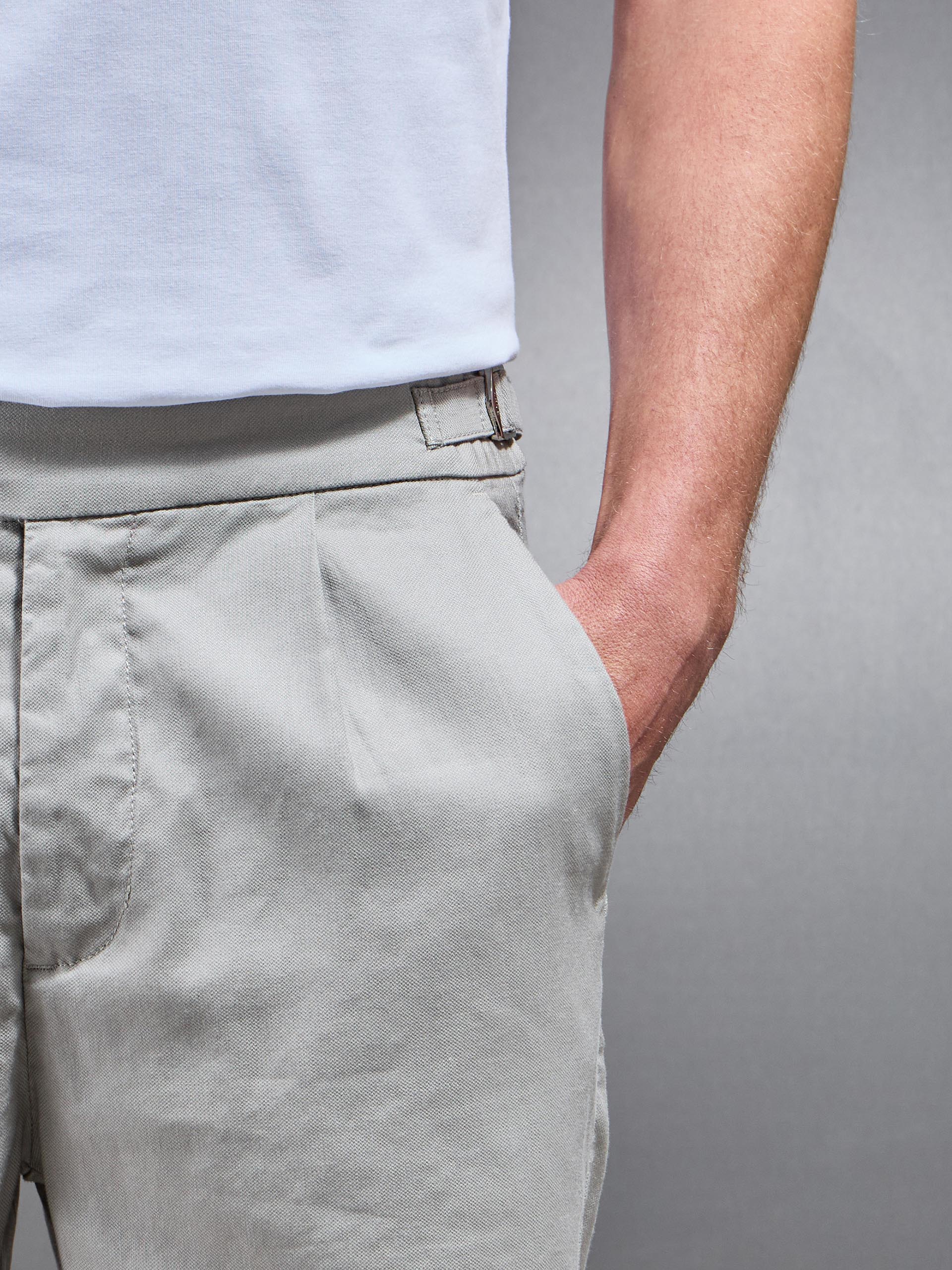 Linen Tailored Short in Stone - Image 5