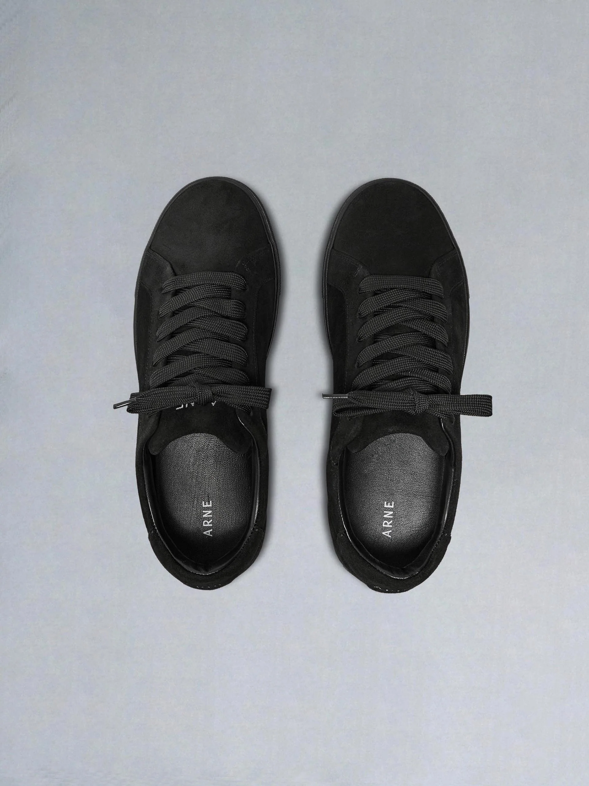 Low Essential Suede Trainer in Triple Black - Image 5
