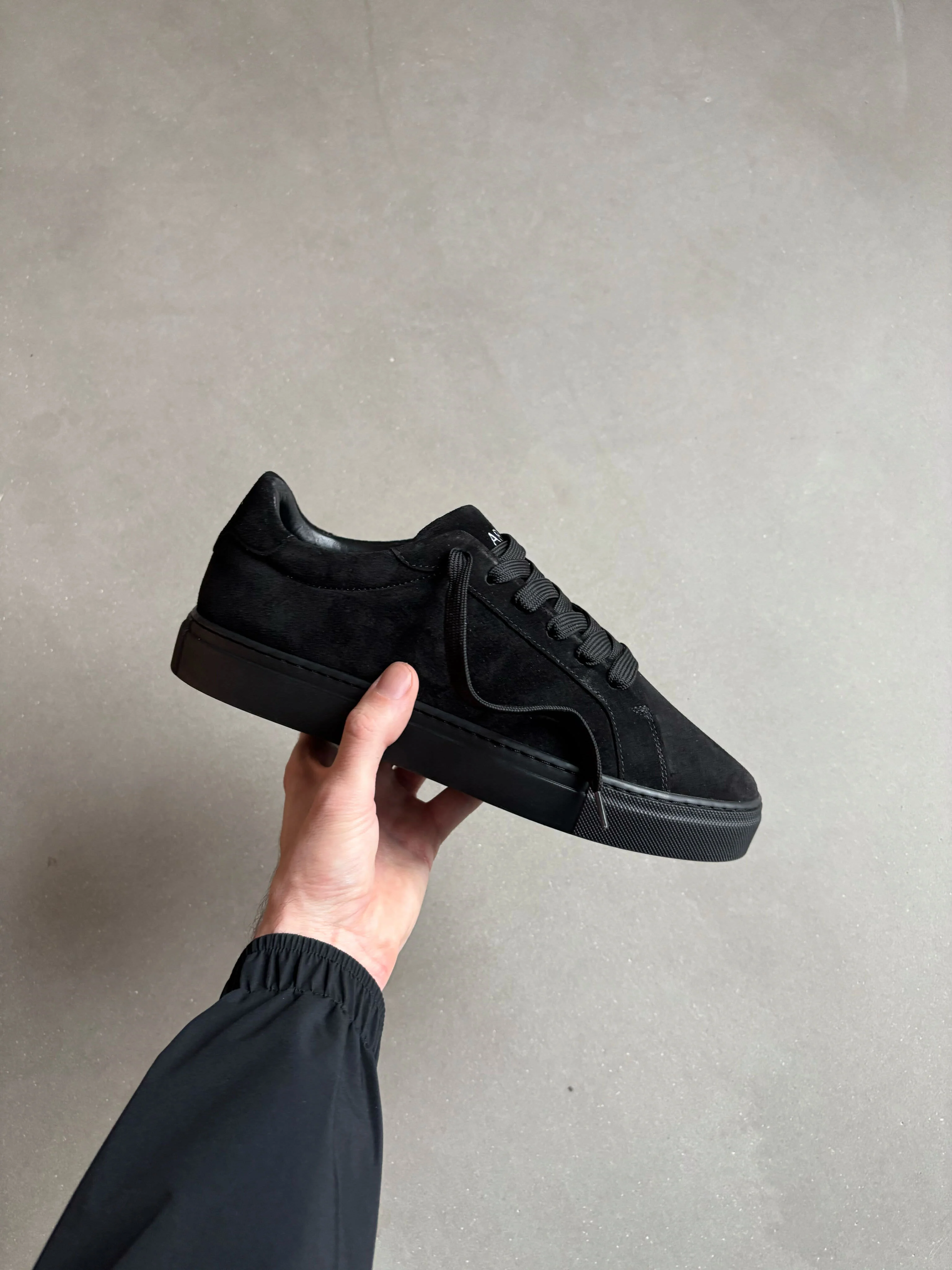 Low Essential Suede Trainer in Triple Black - Image 6