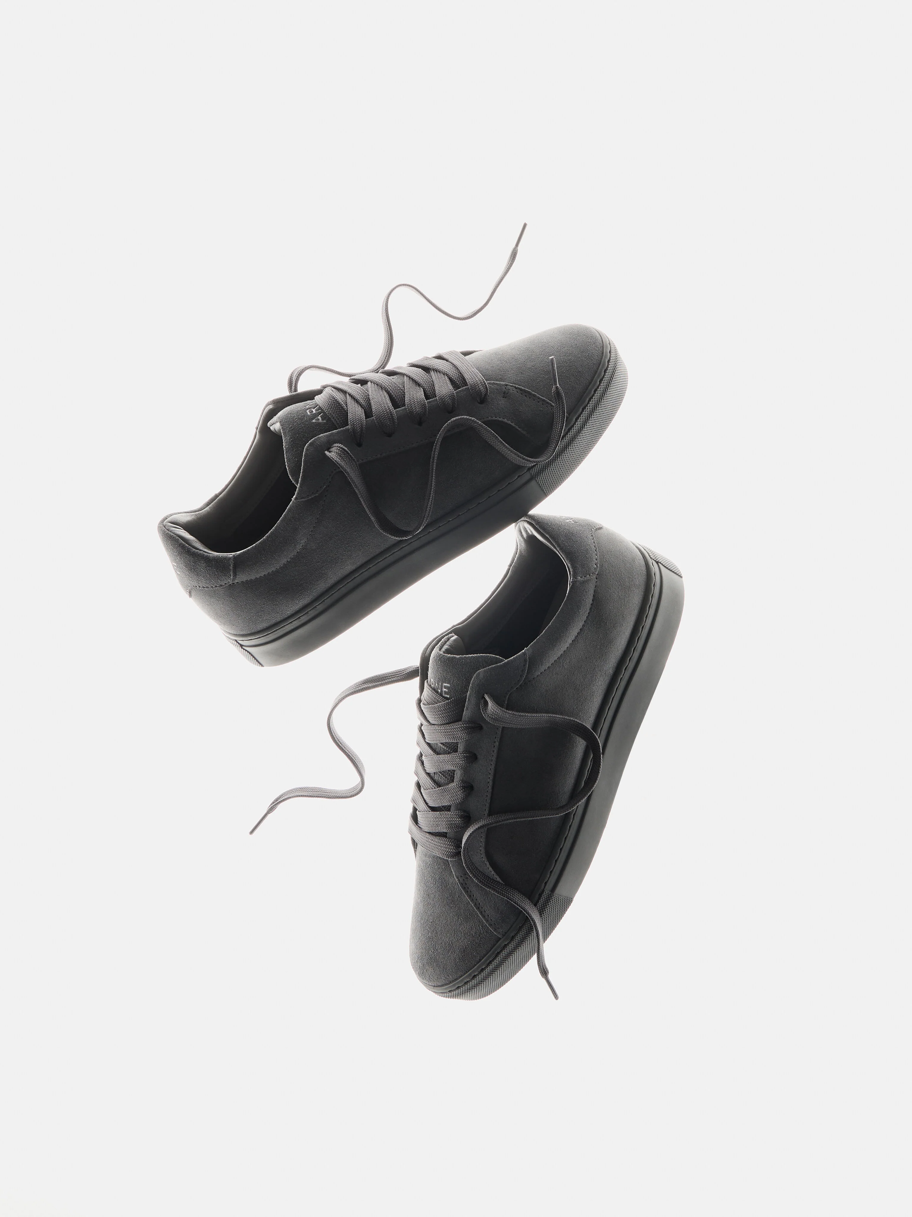 Low Essential Suede Trainer in Triple Charcoal - Image 2