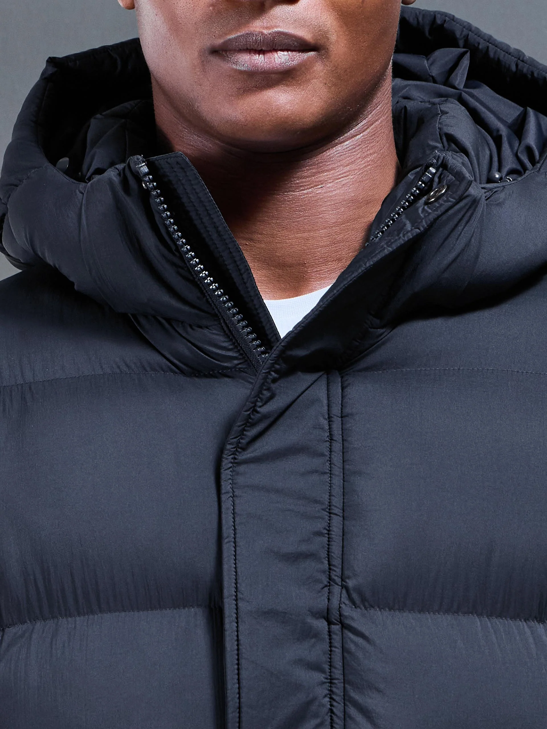 Matte Mid Length Puffer Jacket in Navy - Image 4
