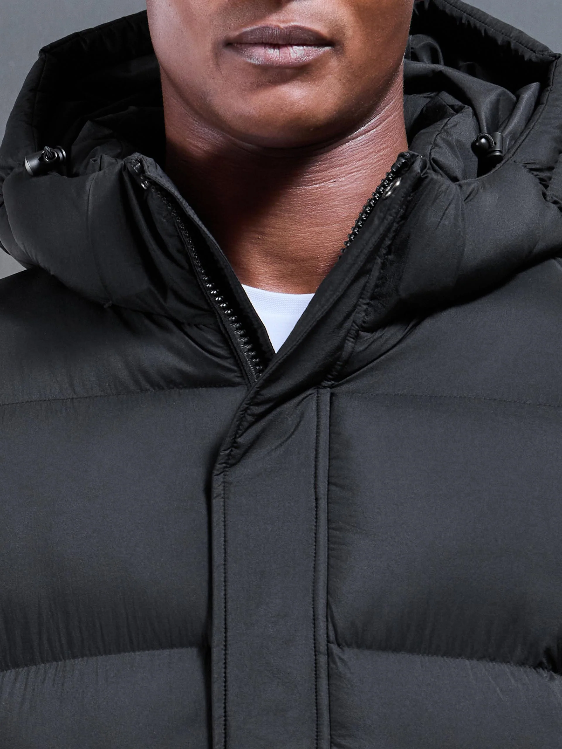 Matte Short Puffer Jacket in Black - Image 4