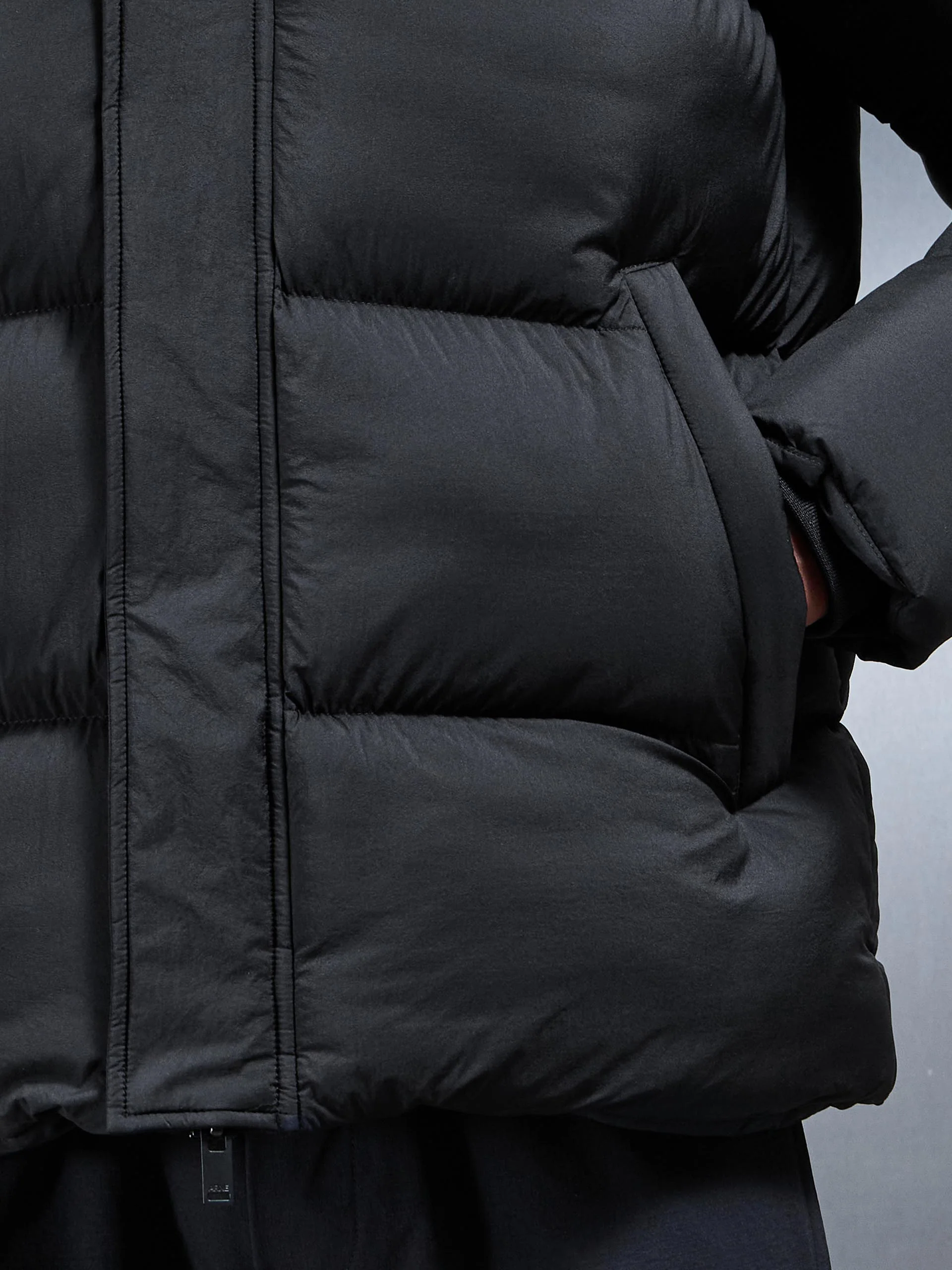 Matte Short Puffer Jacket in Black - Image 5