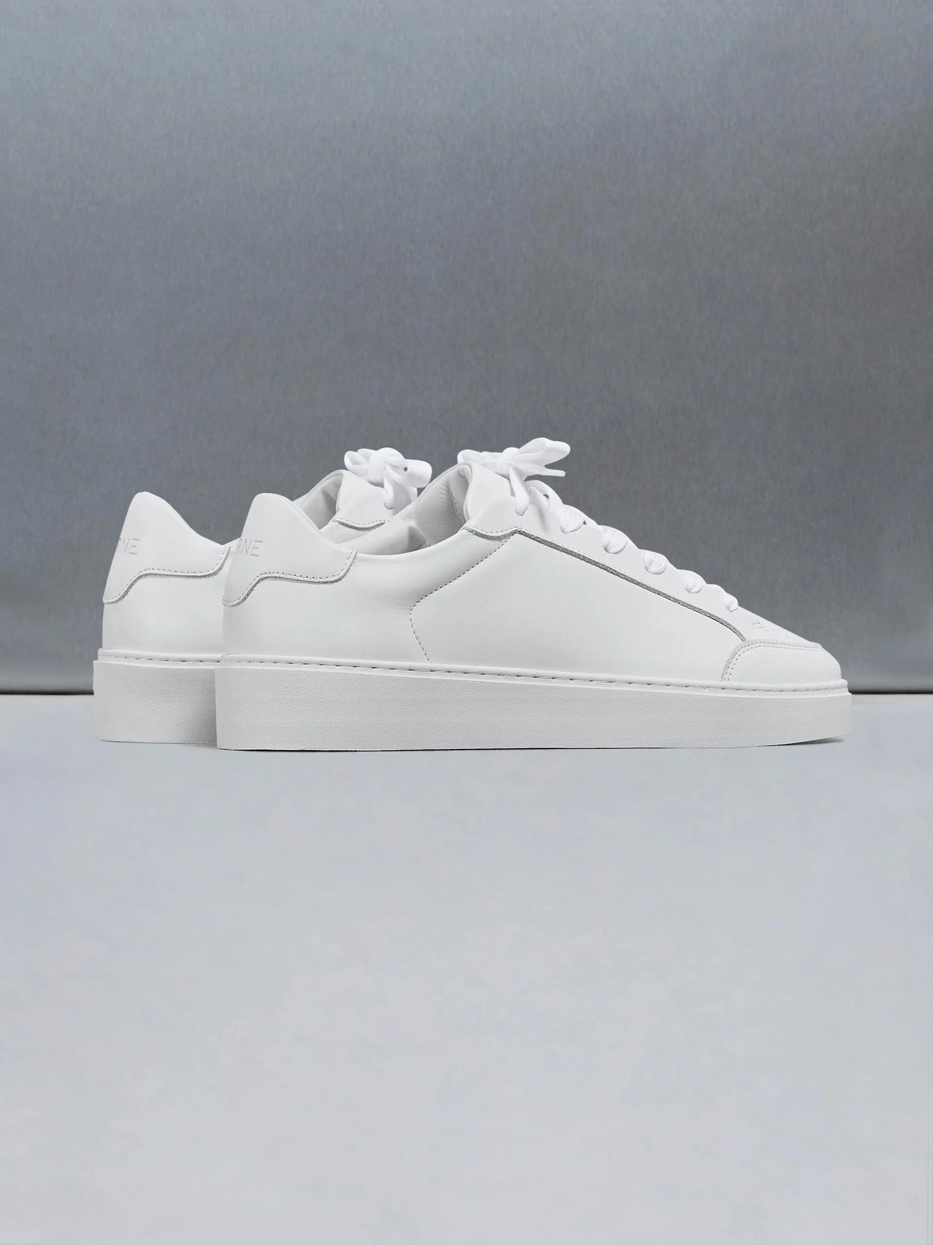 Mid Court Trainer 2.0 in White - Image 4