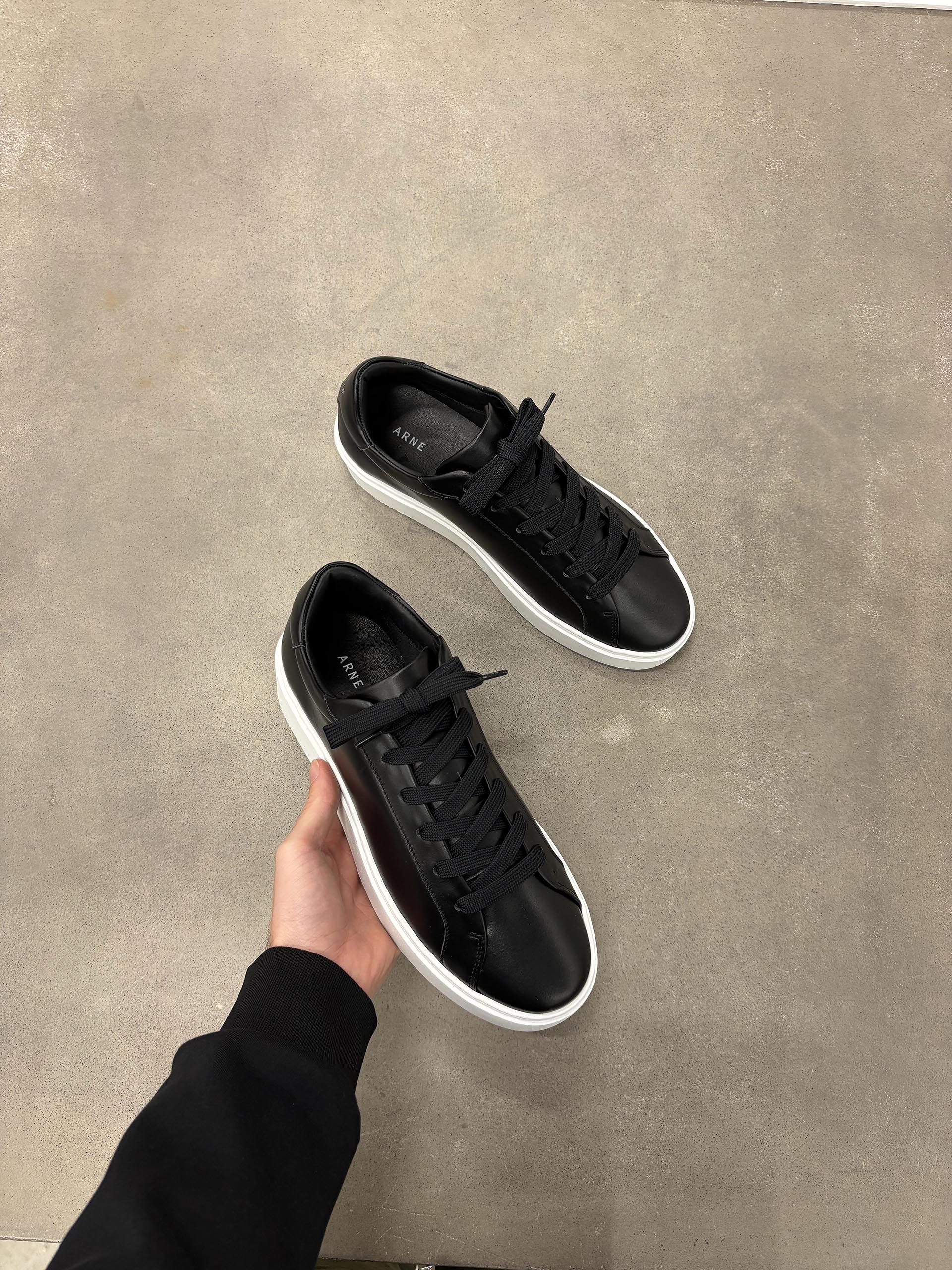 Mid Essential Leather Trainer in Black - Image 6