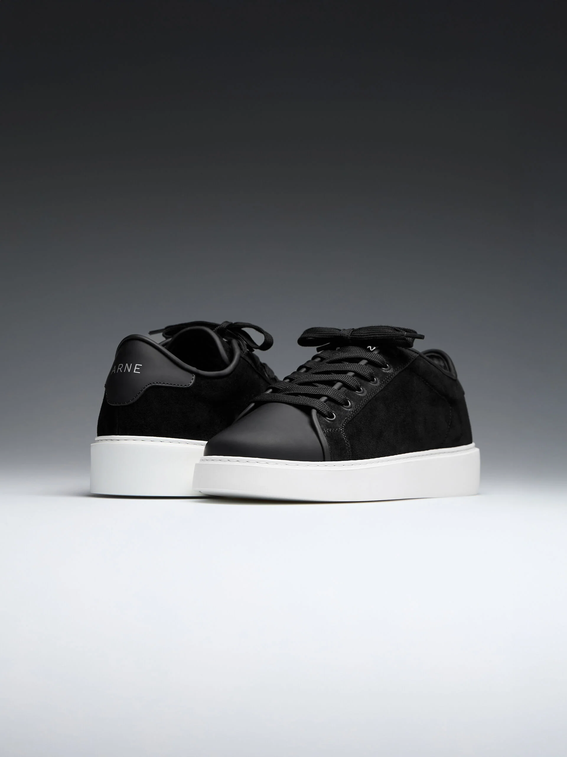 Mid Leather Toe Cap Trainer in Black - Image 2