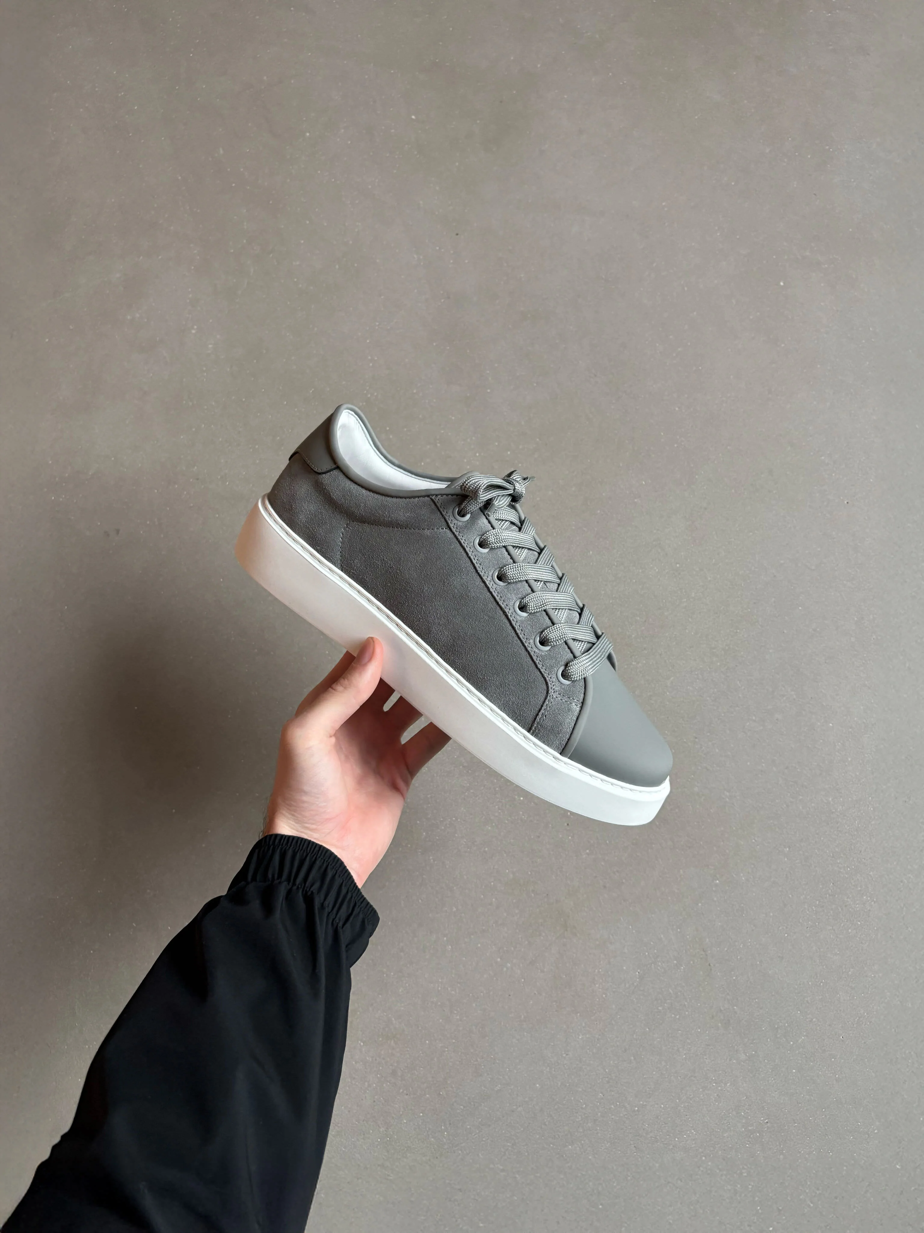 Mid Leather Toe Cap Trainer in Grey - Image 6