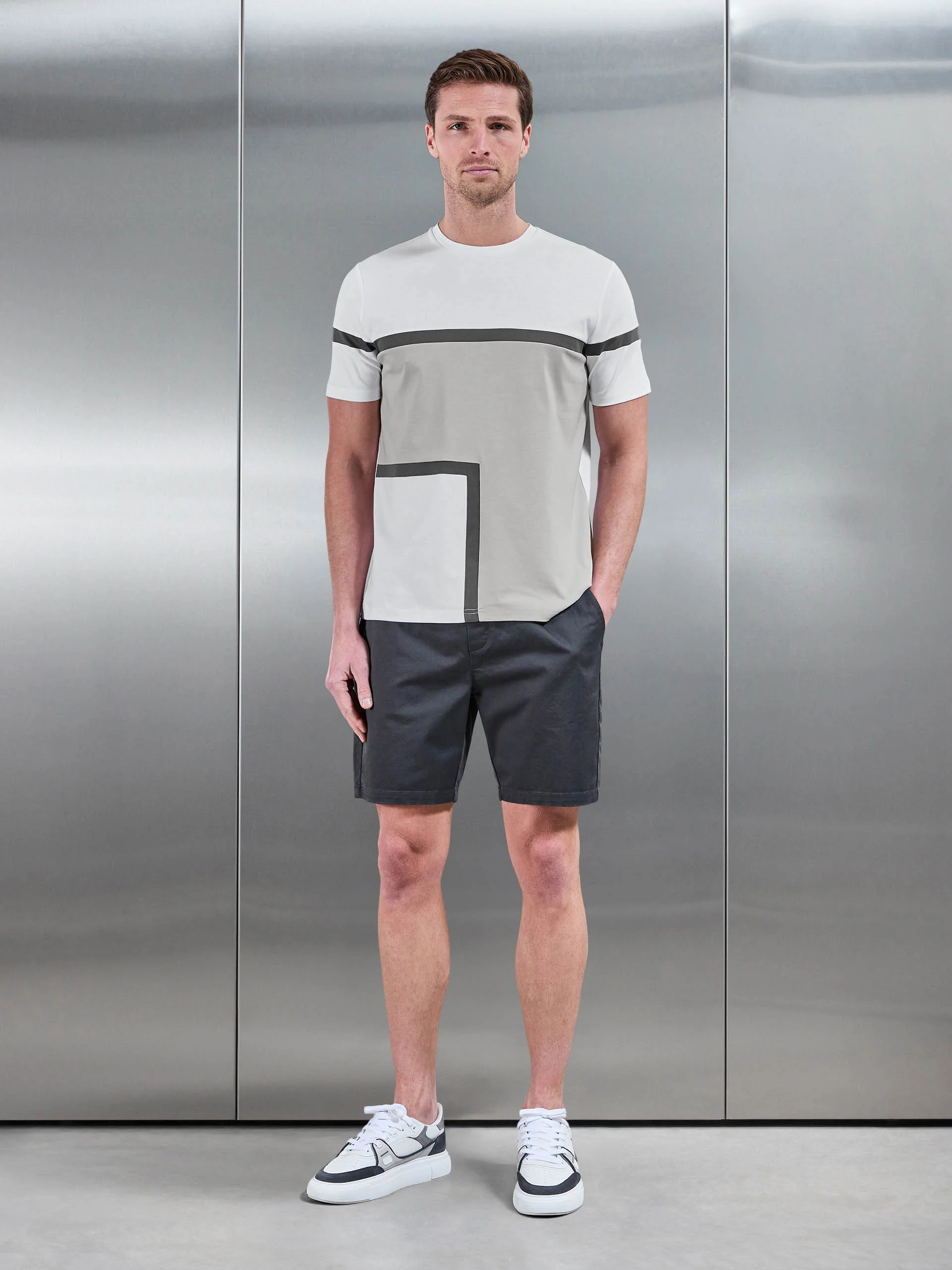 Oden Mercerised Colour Block T-Shirt in Mid Grey - Image 2