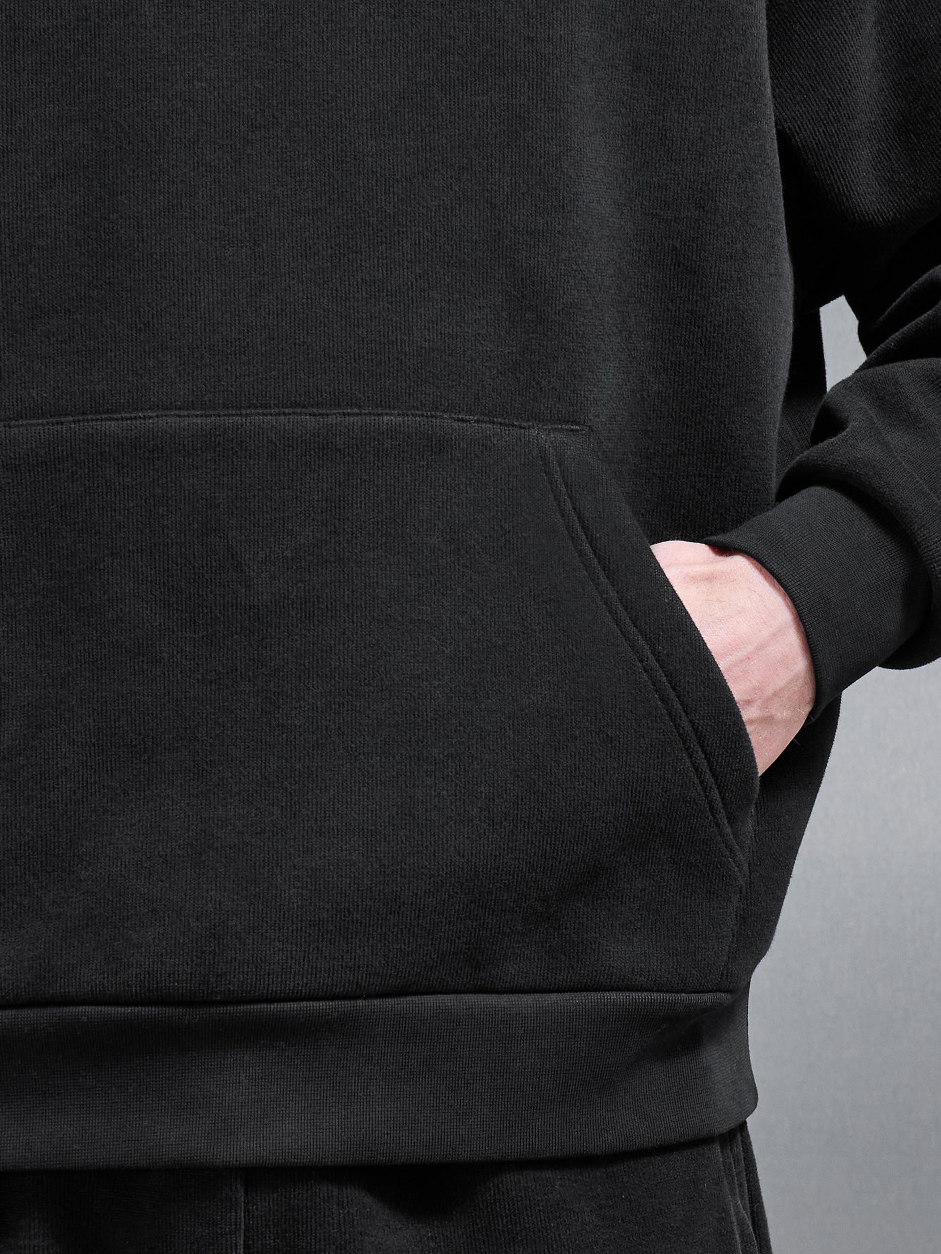 Oversized Hoodie in Black - Image 4