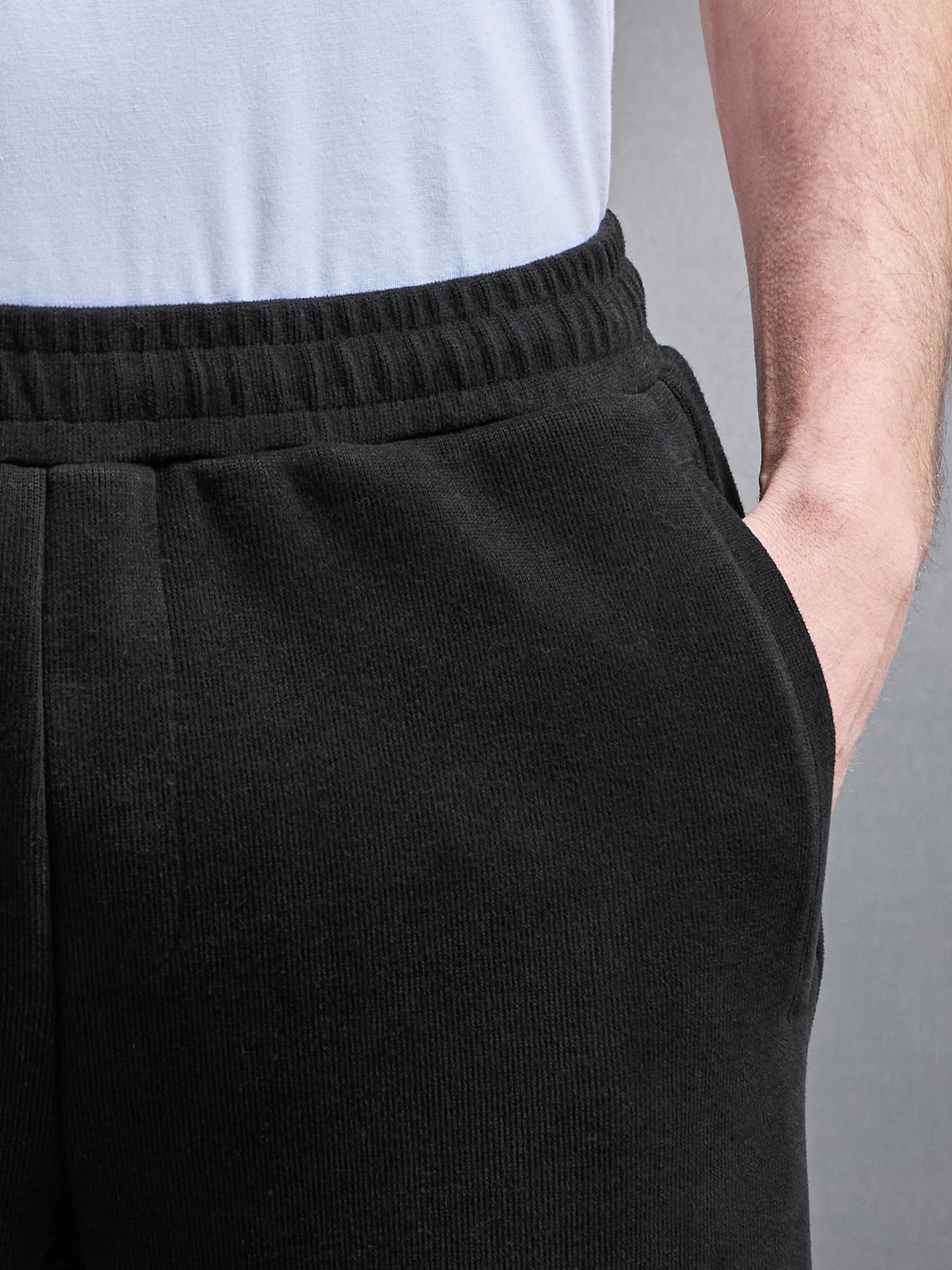 Oversized Open Hem Jogger in Black - Image 5