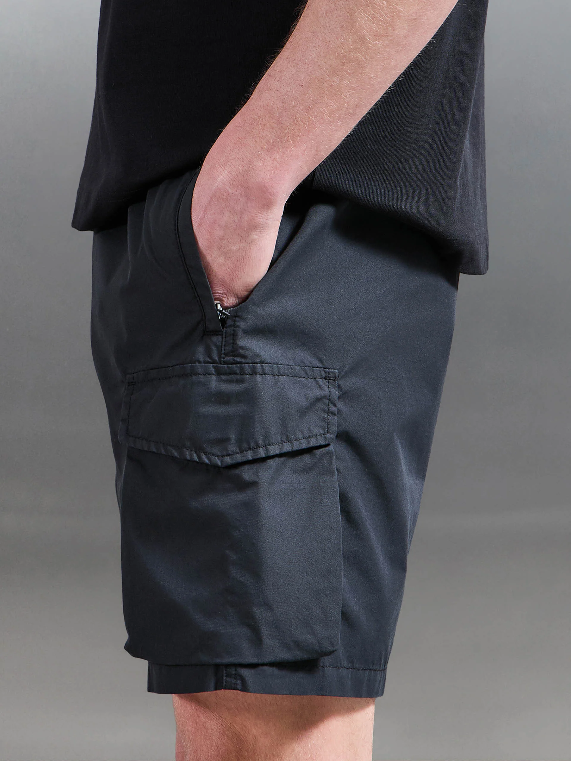 Parachute Cargo Short in Black - Image 7