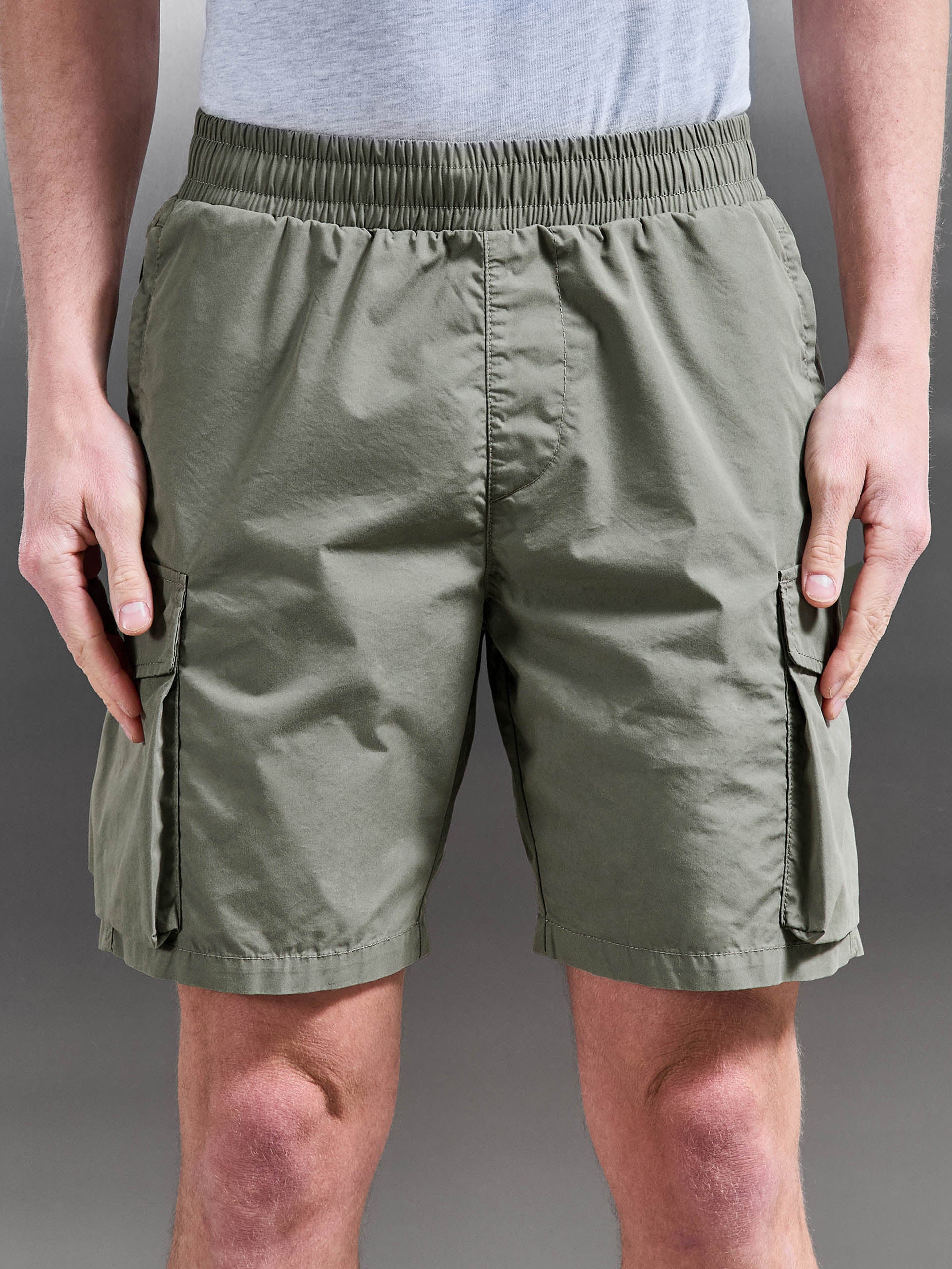 Parachute Cargo Short in Olive - Image 5