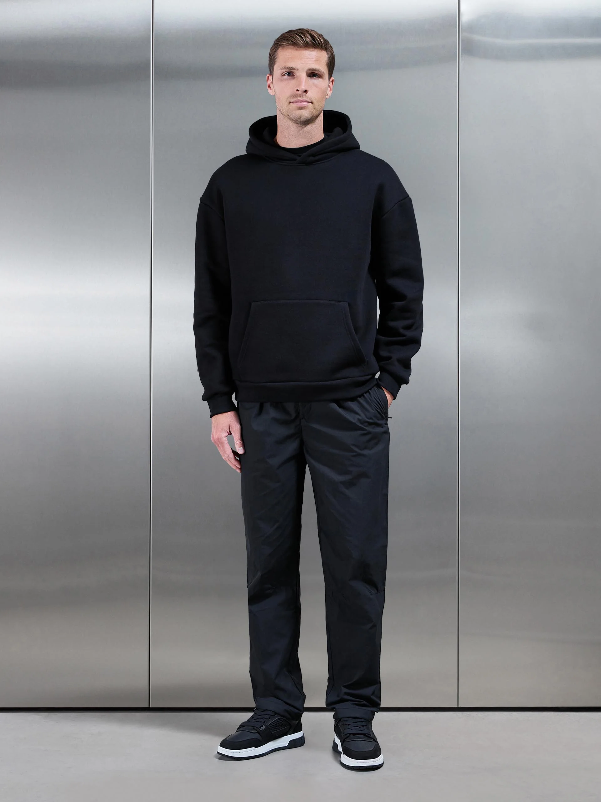Parachute Pant in Black - Image 2