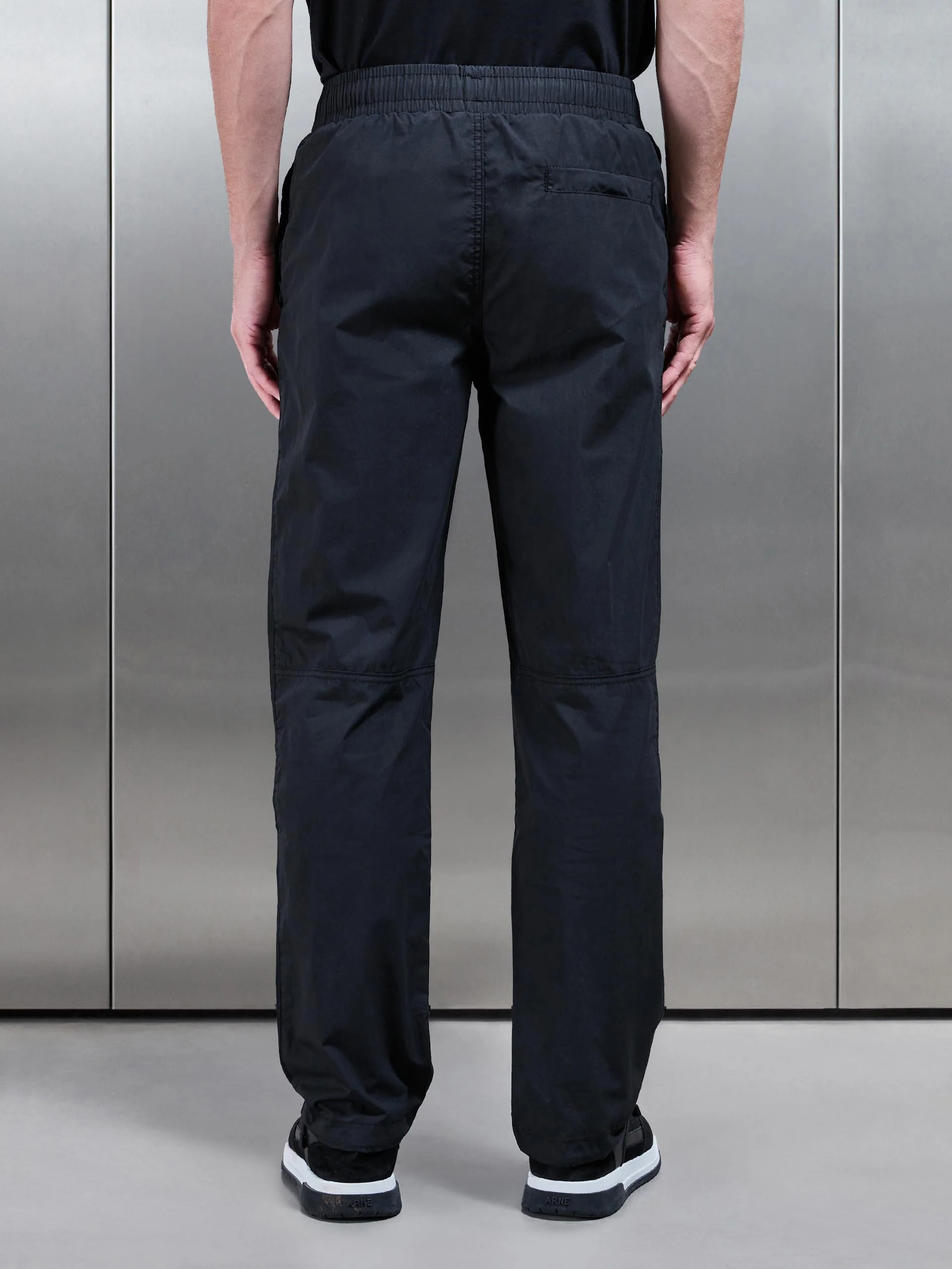 Parachute Pant in Black - Image 3