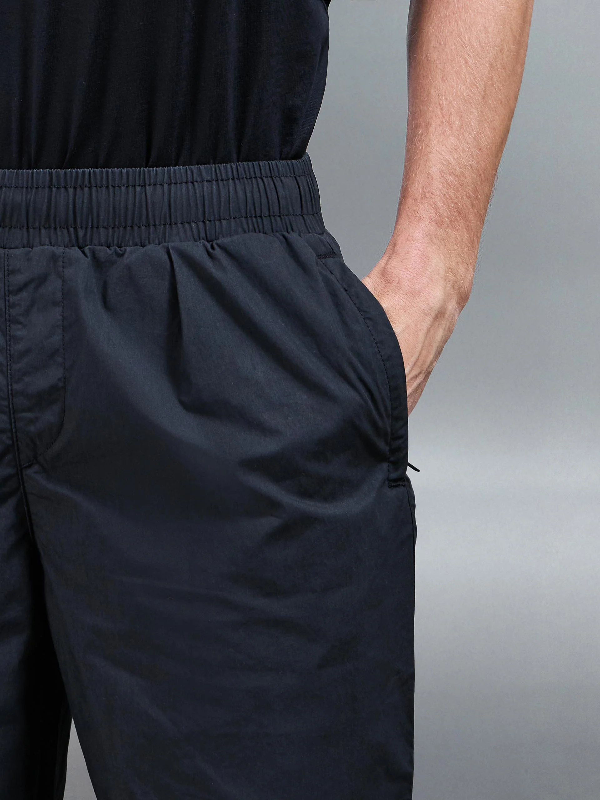 Parachute Pant in Black - Image 4