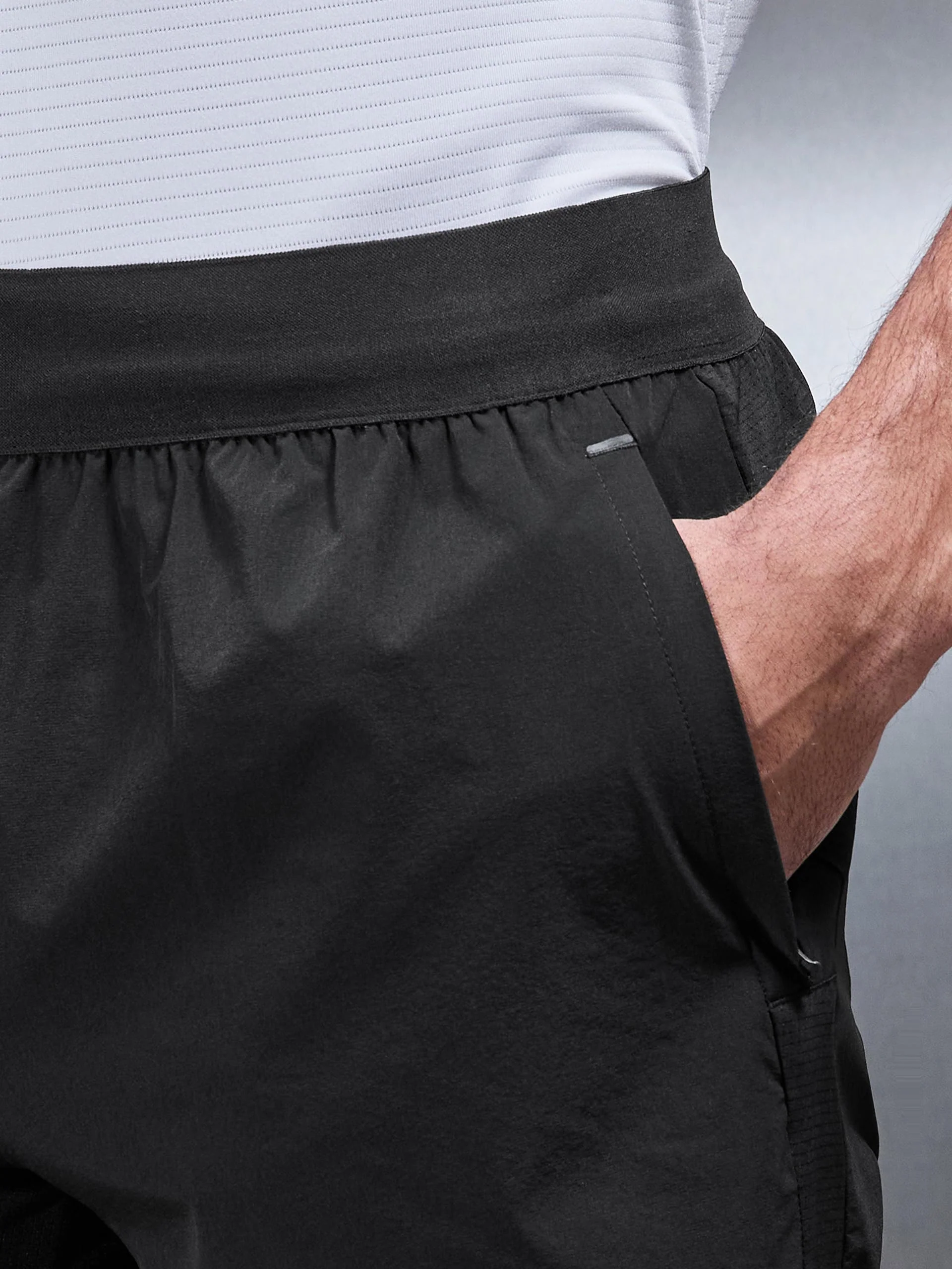 Performance Short in Black - Image 7