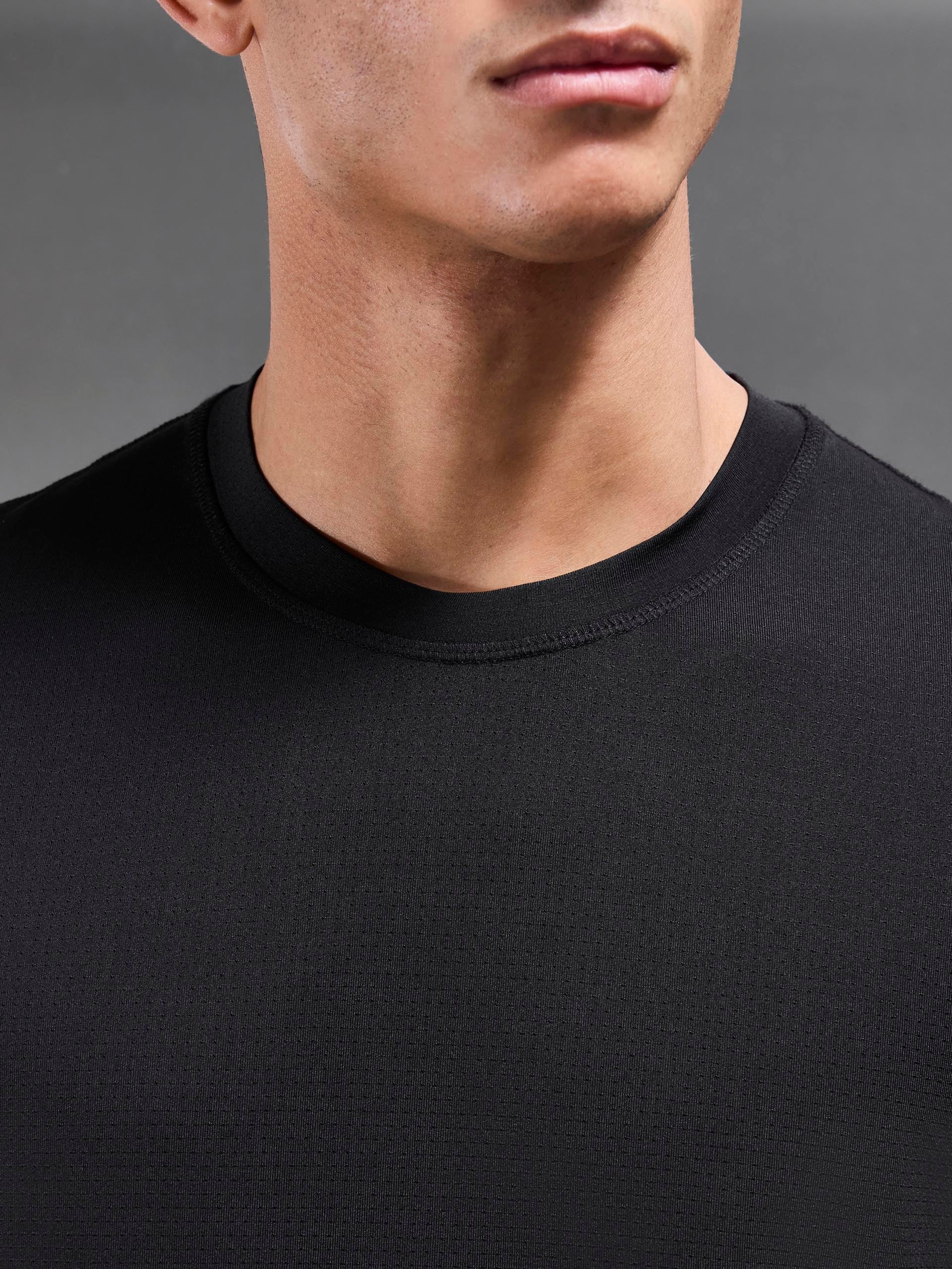 Performance T-Shirt in Black - Image 4