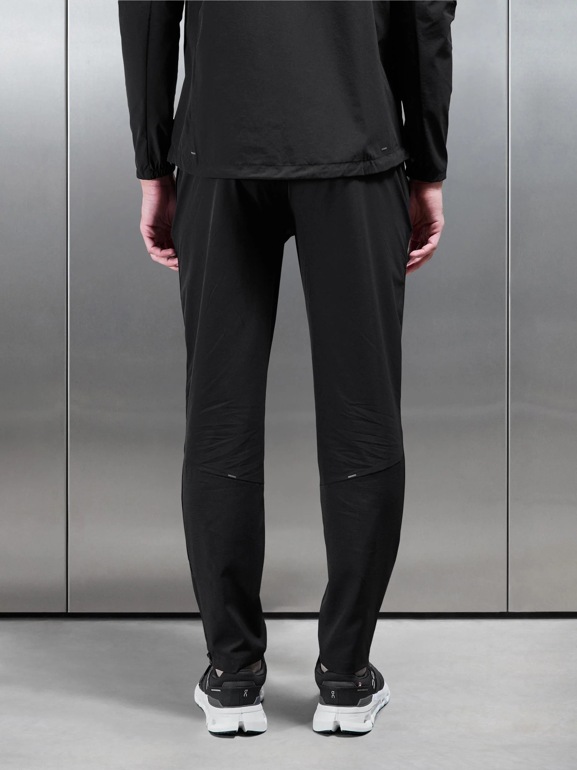 Performance Trackpant in Black - Image 5