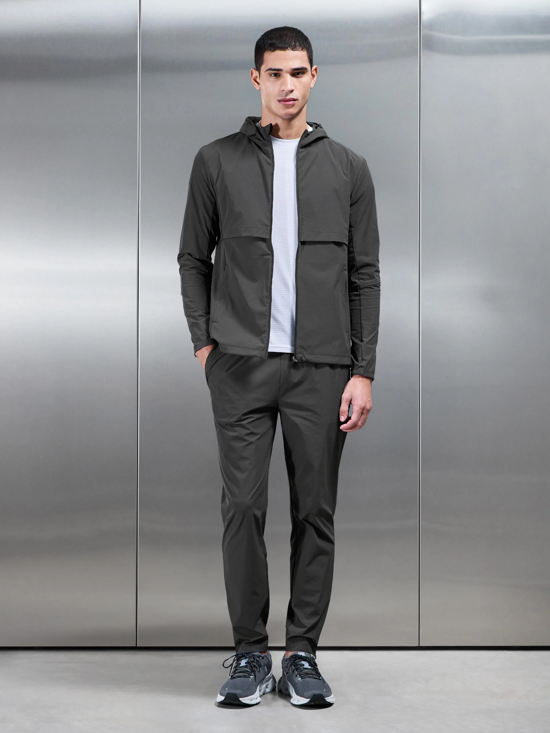 Performance Trackpant in Grey - Image 4