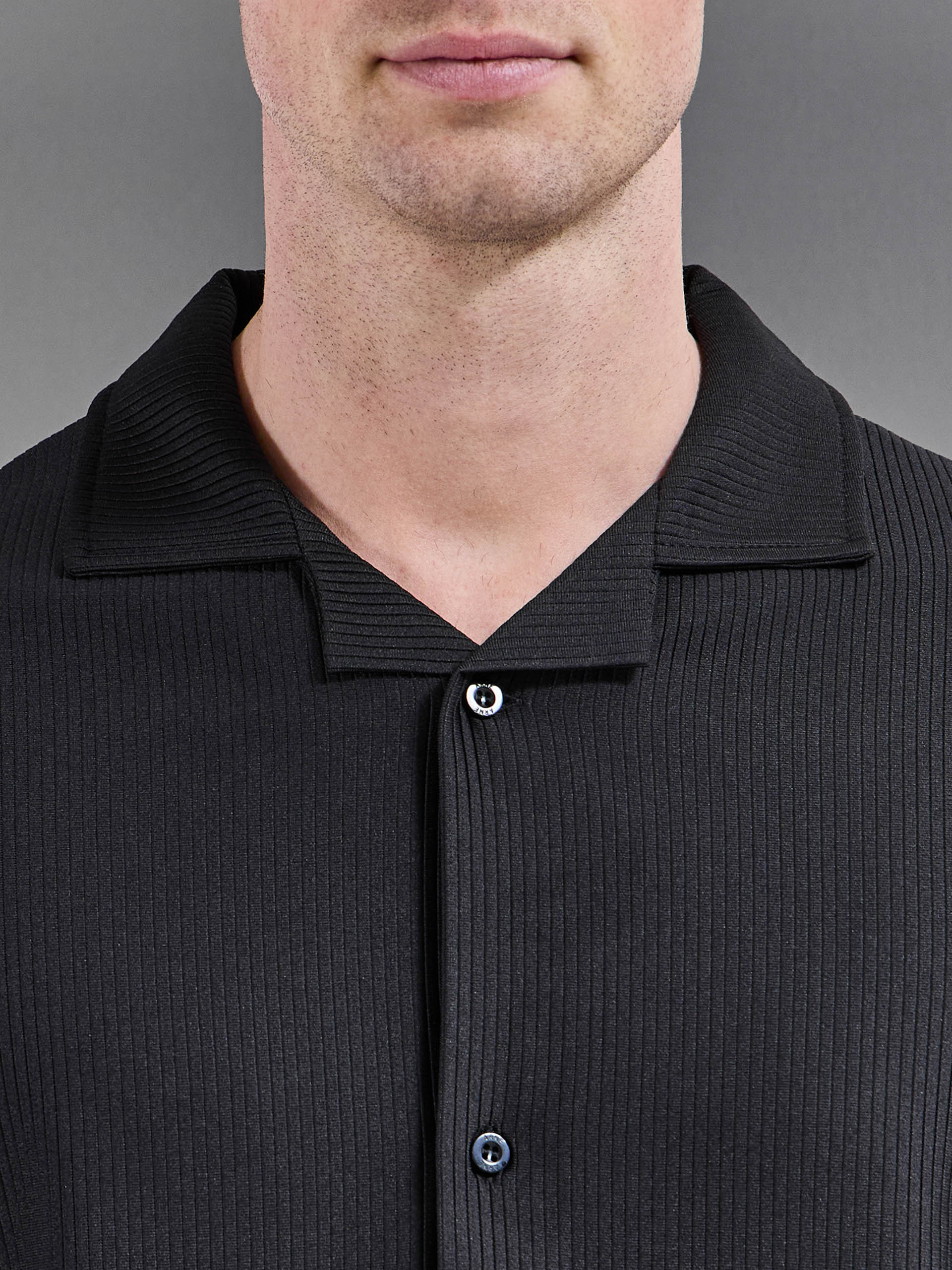 Pleated Revere Collar Shirt in Black - Image 4