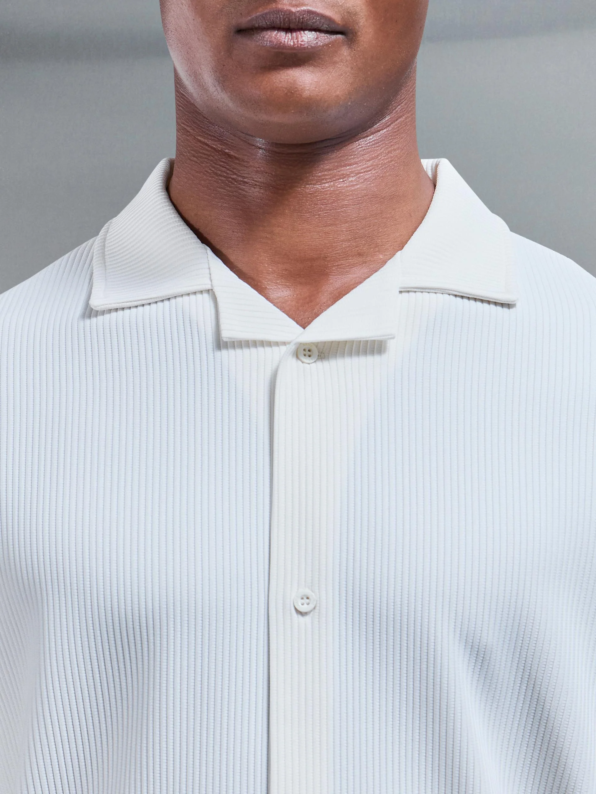 Pleated Revere Collar Shirt in Ecru - Image 3