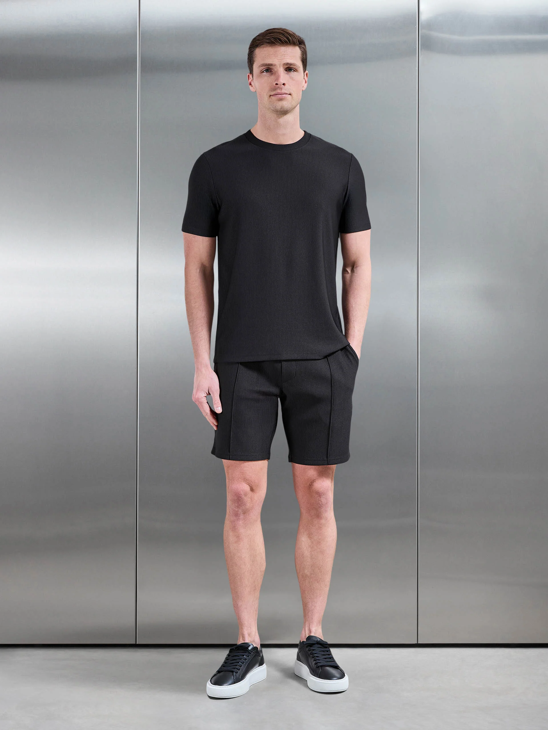 Pleated Short in Black - Image 2