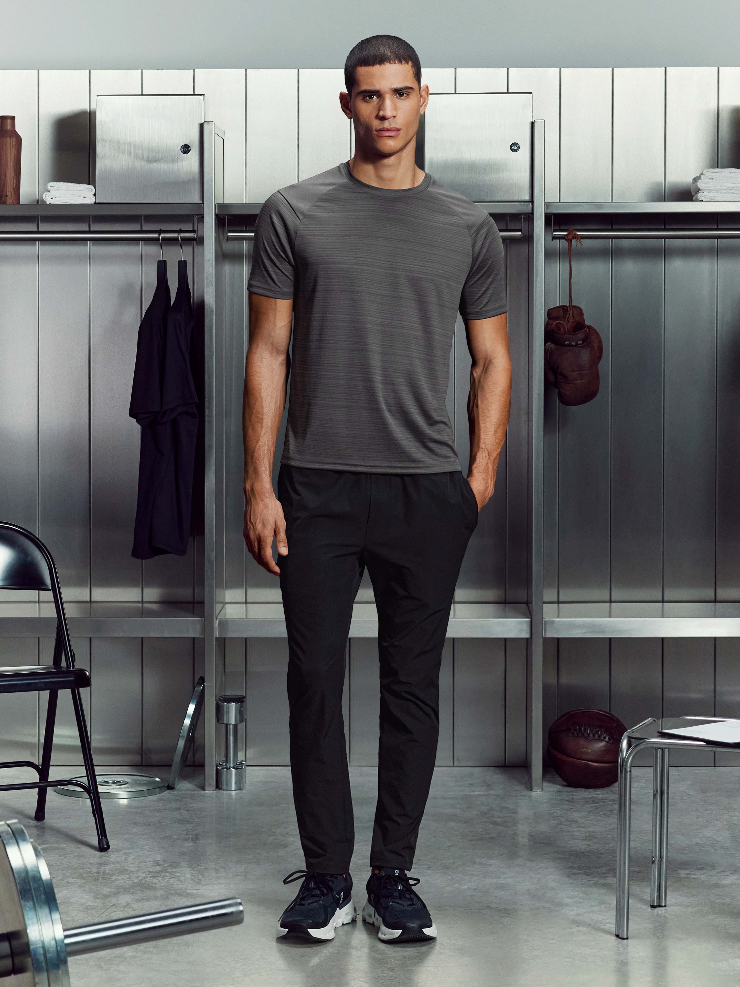 React T-Shirt in Grey - Image 2