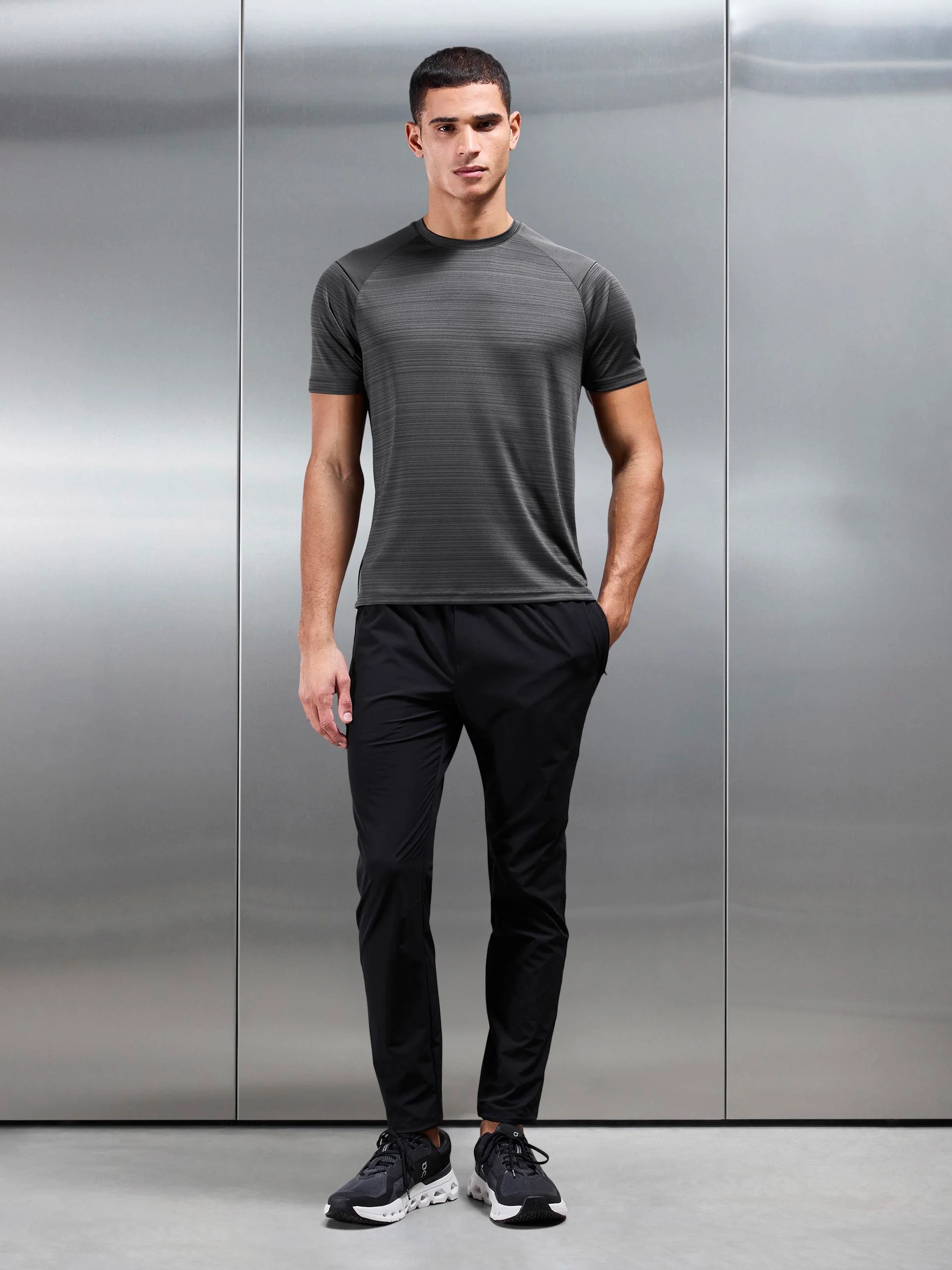 React T-Shirt in Grey - Image 4