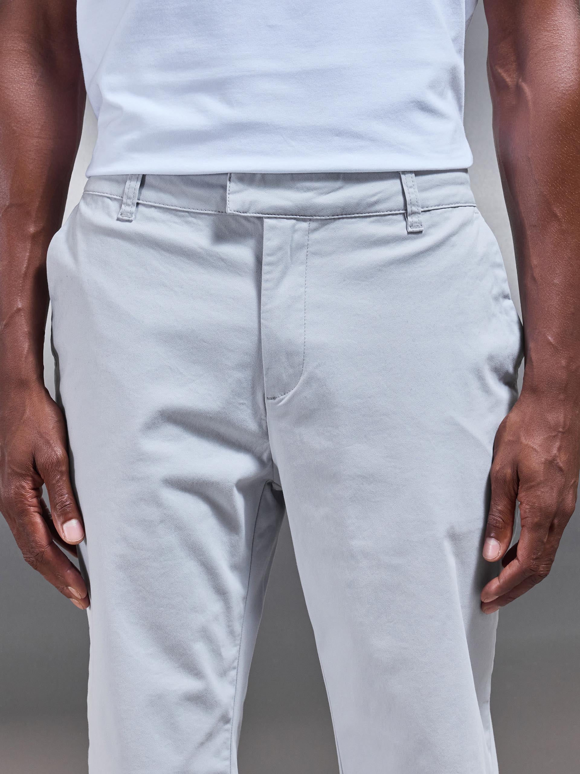 Regular Fit Chino Trouser in Mid Grey - Image 4