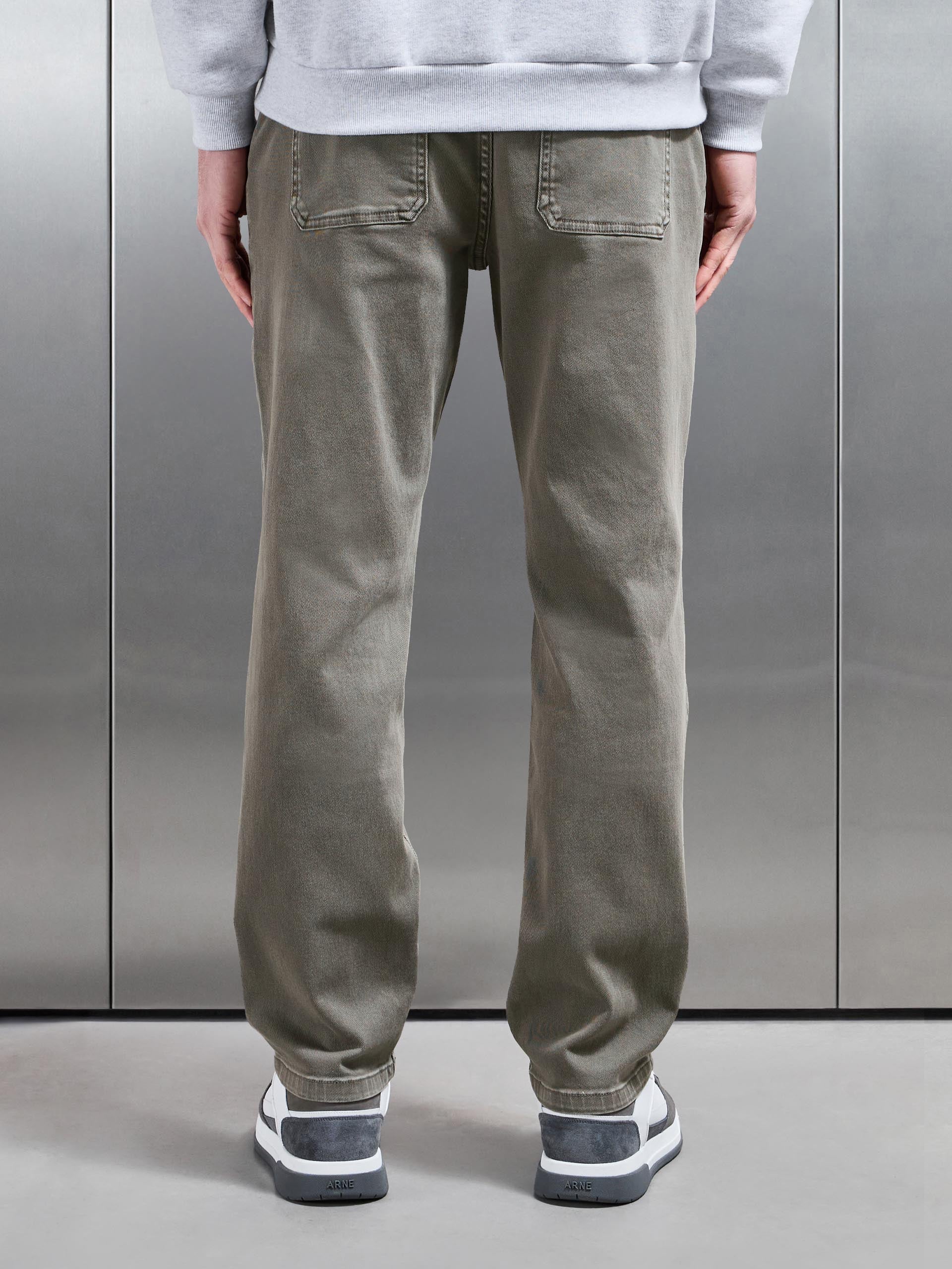 Relaxed Cotton Twill Trouser in Dark Olive - Image 3