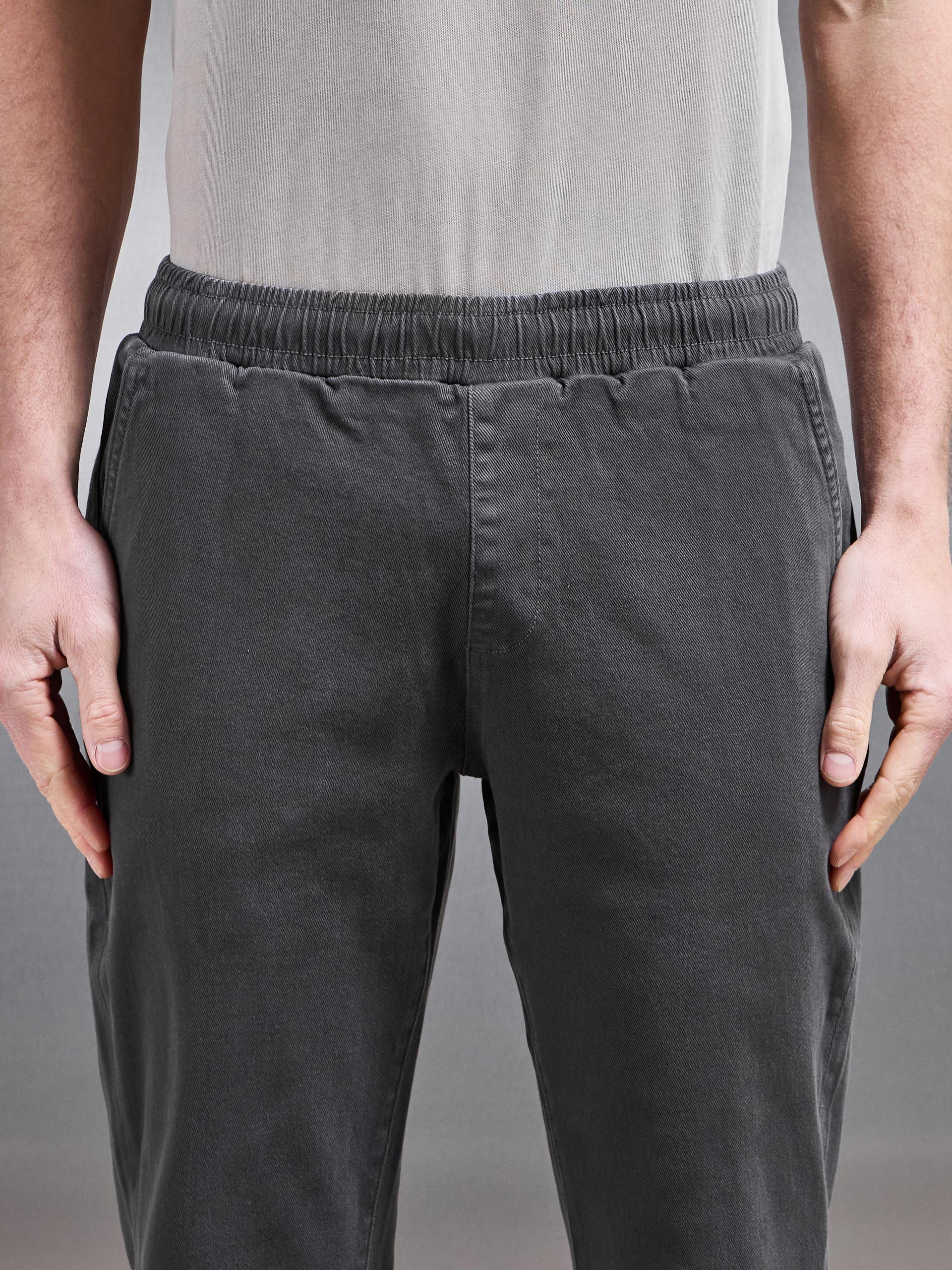 Relaxed Cotton Twill Trouser in Grey - Image 4