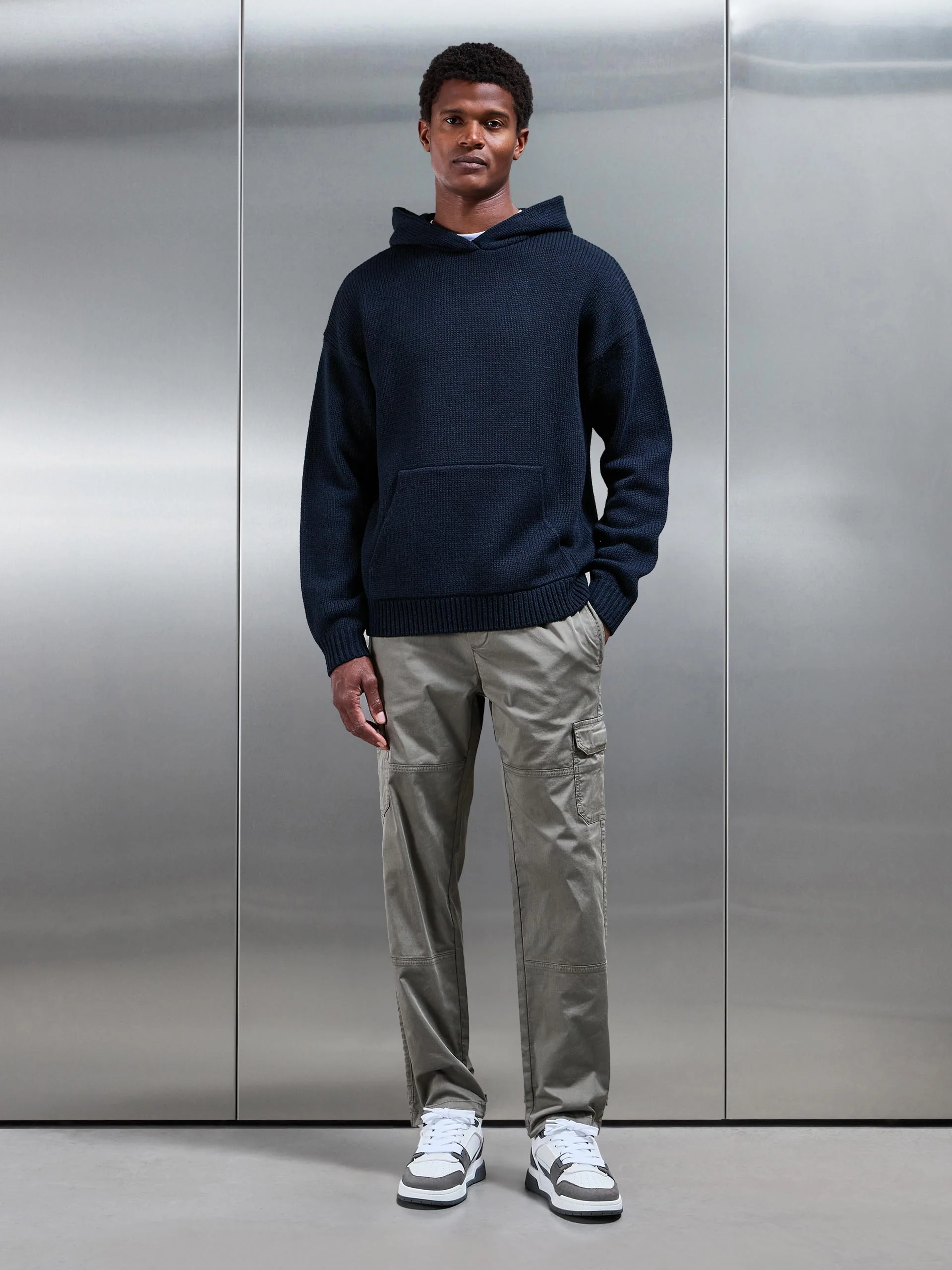 Relaxed Fit Chunky Knitted Hoodie in Navy - Image 2