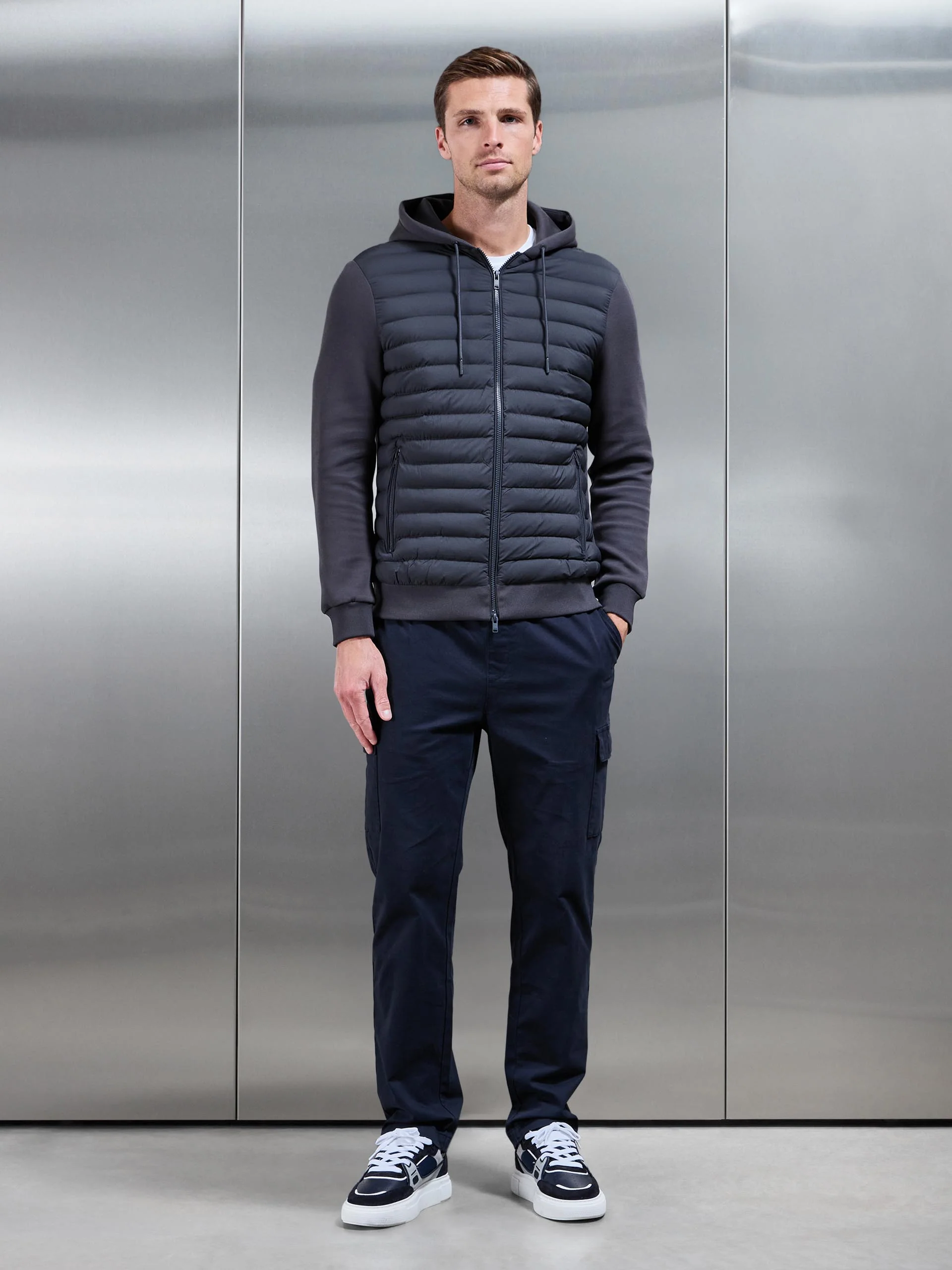 Relaxed Fit Cotton Cargo Pant in Navy - Image 2