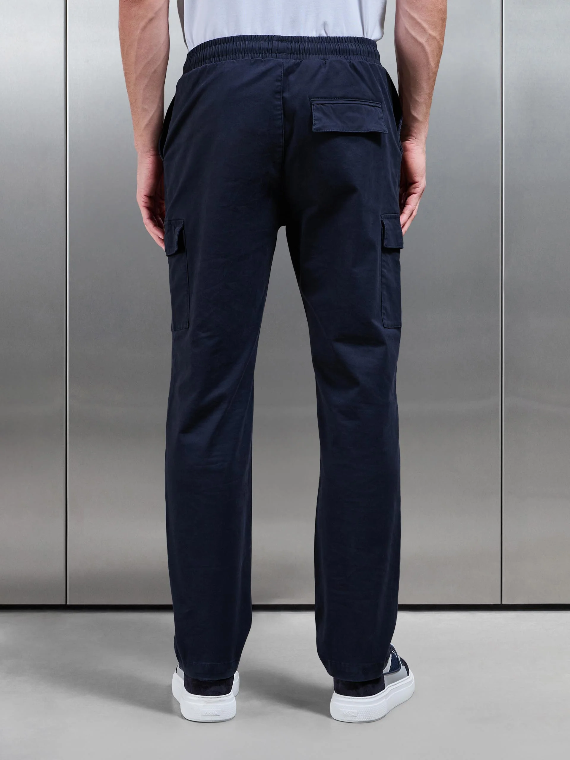 Relaxed Fit Cotton Cargo Pant in Navy - Image 3