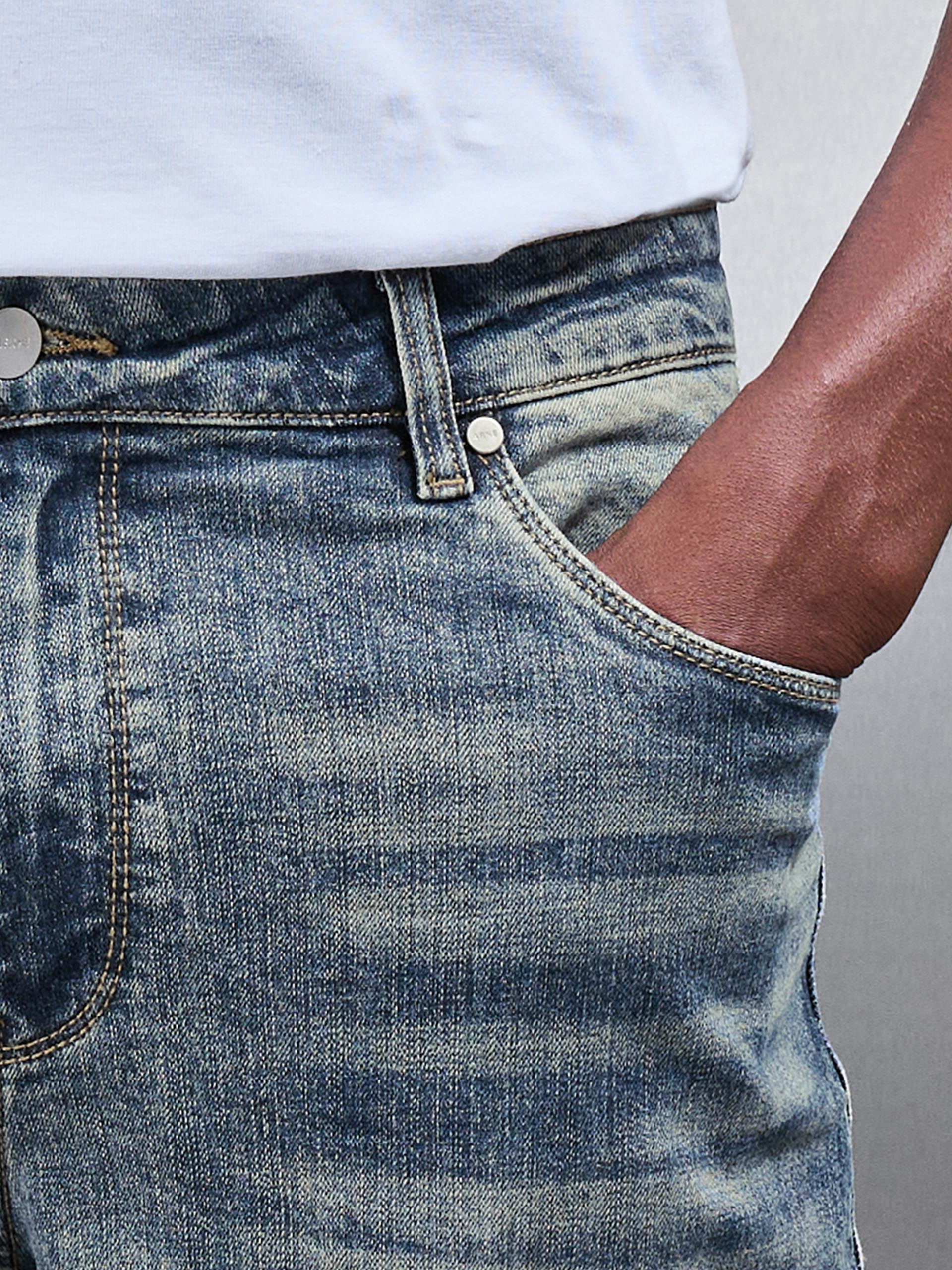 Relaxed Fit Denim Jeans in Sand Wash - Image 7