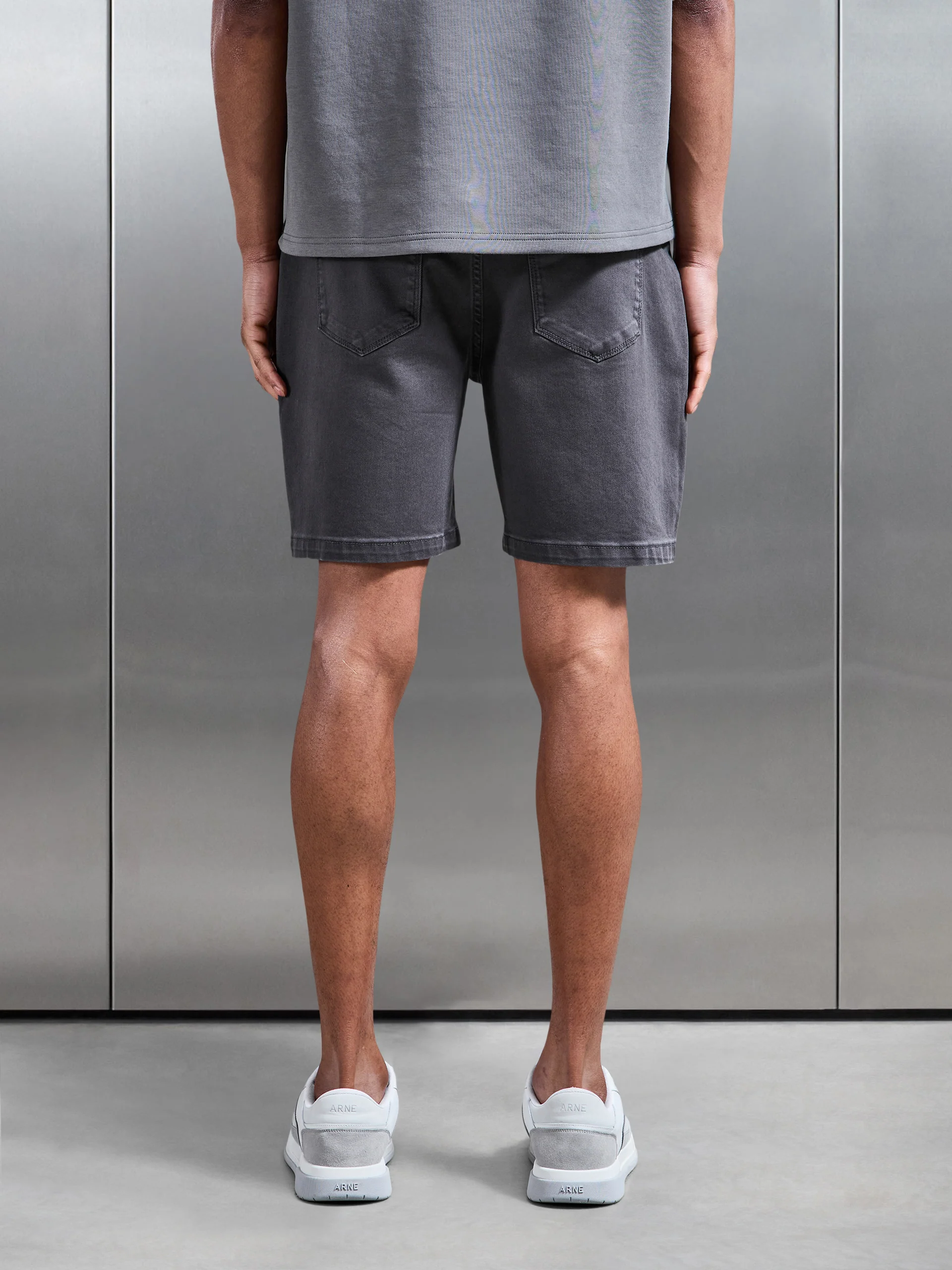 Relaxed Fit Denim Short in Grey - Image 3