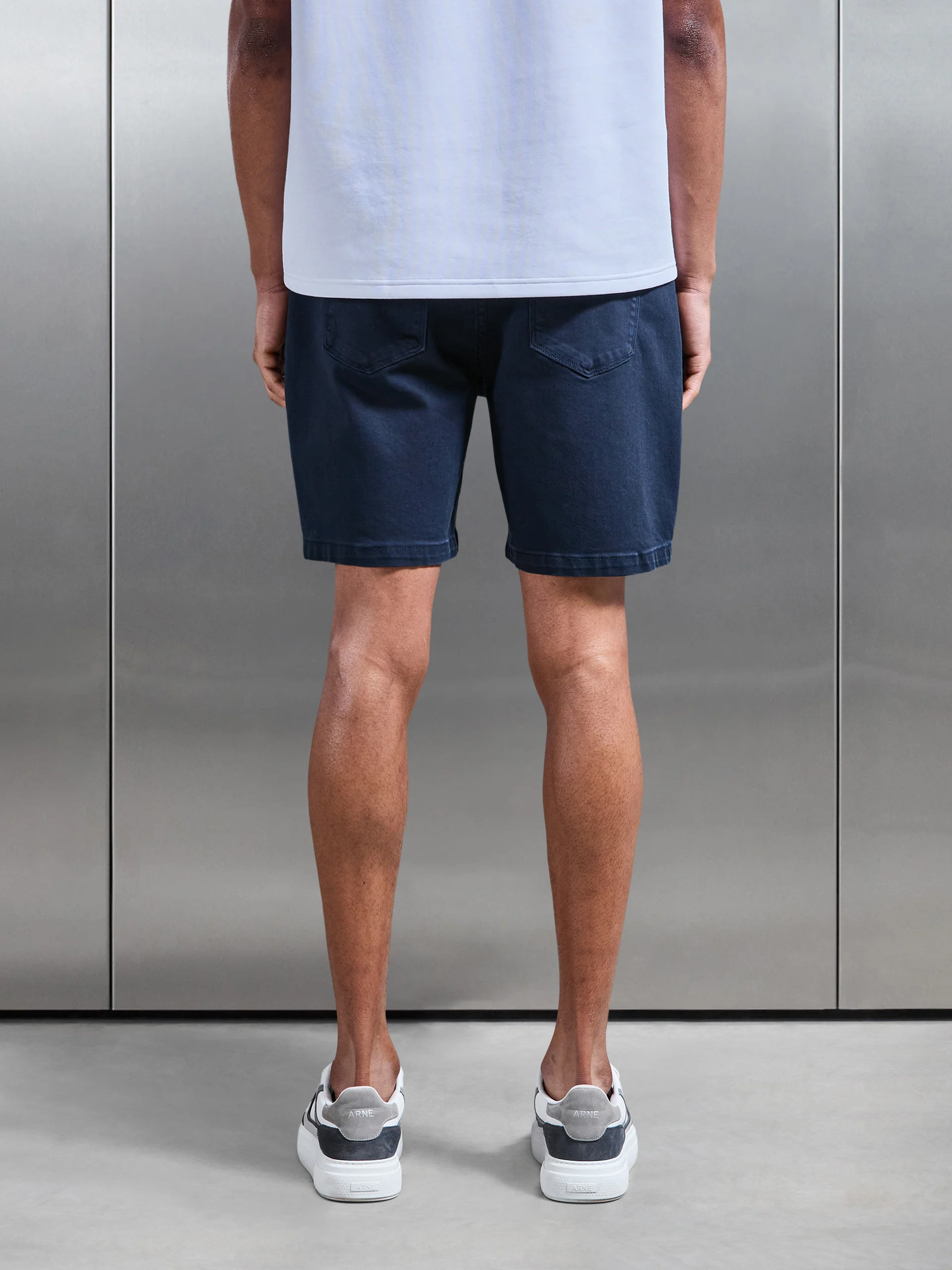 Relaxed Fit Denim Short in Navy - Image 3