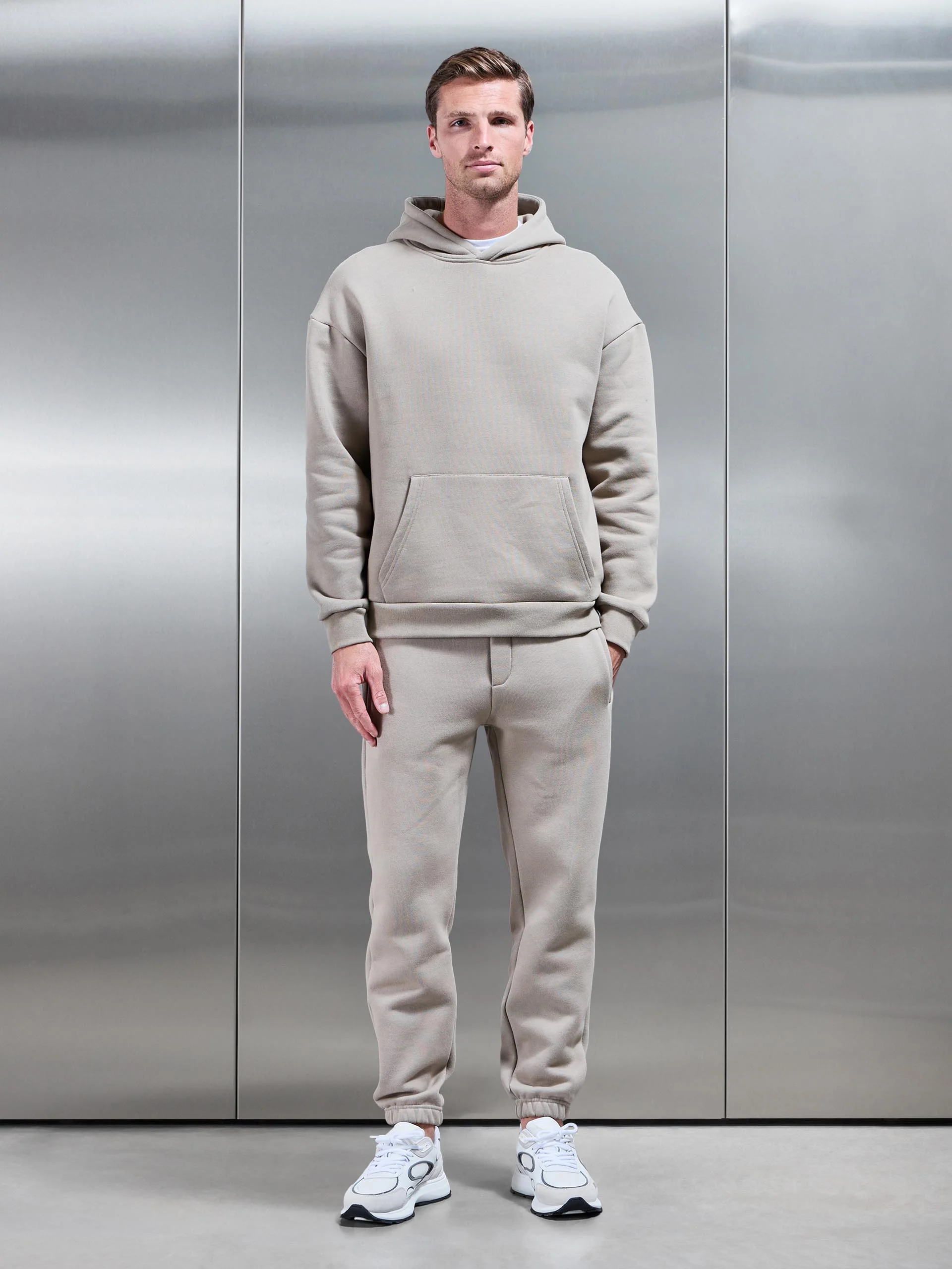 Relaxed Fit Jogger in Stone - Image 2